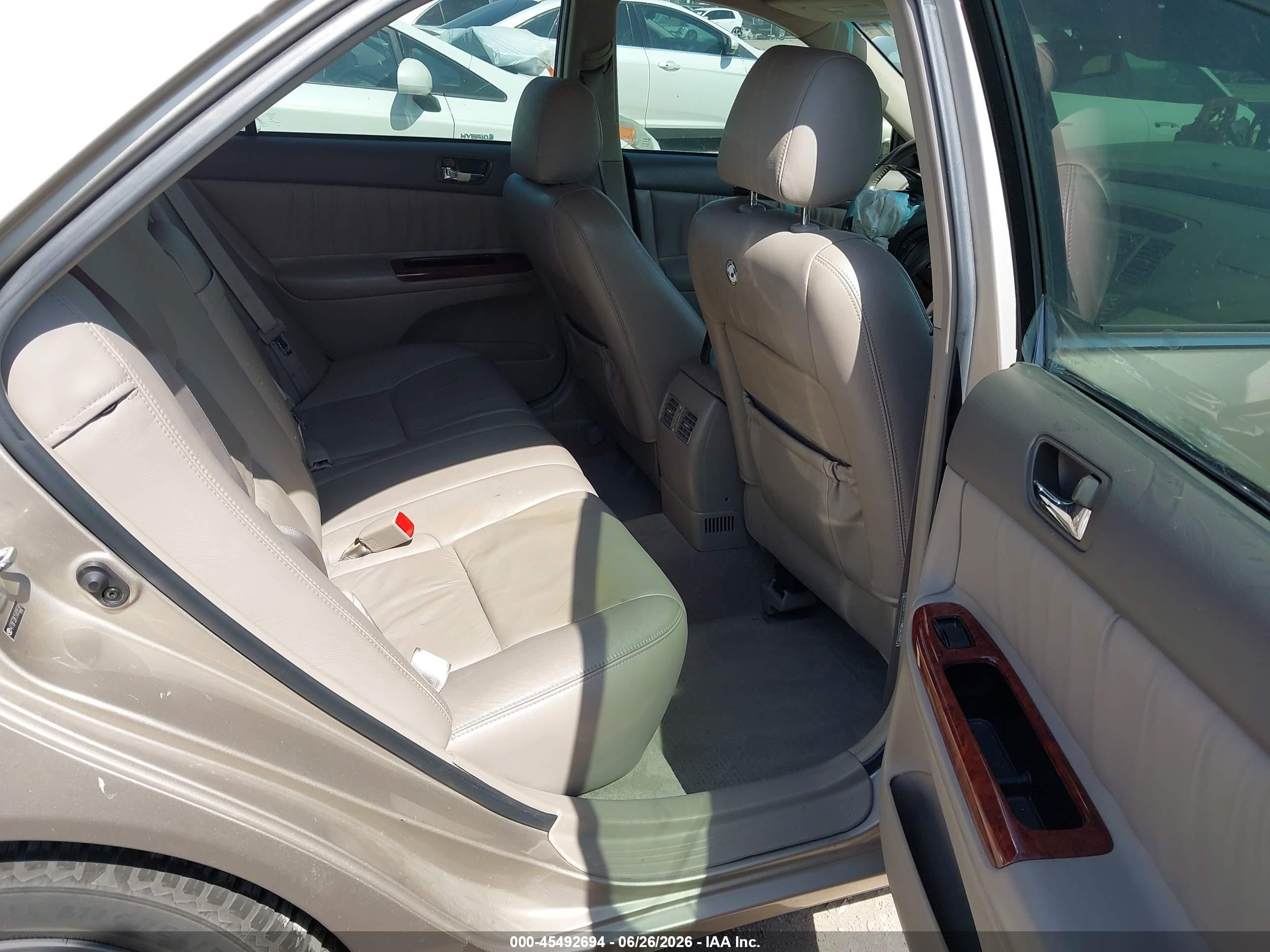 2005 Toyota Camry Xle V6 Champagne vin: 4T1BF32K15U095591