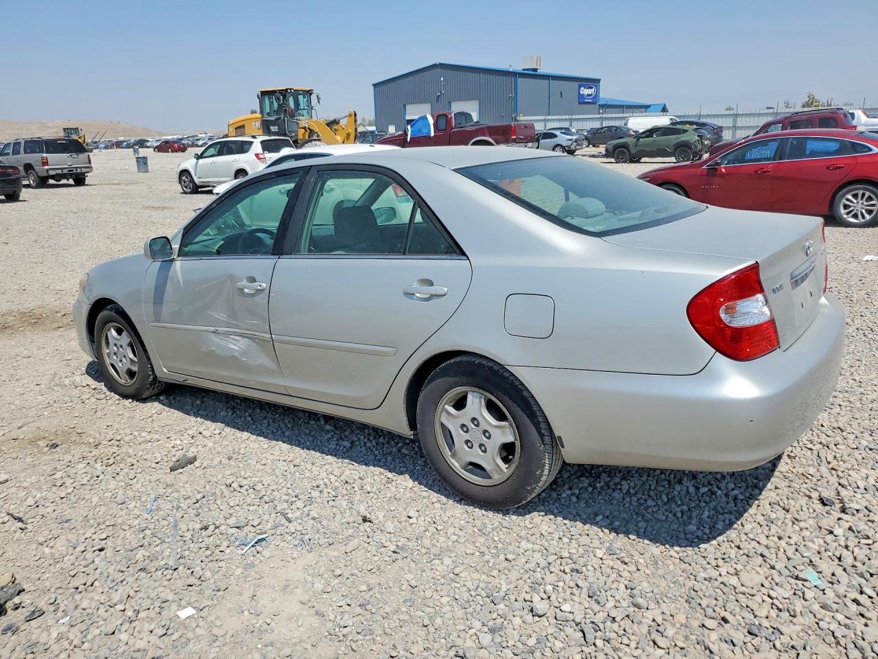 2002 Toyota Camry Le V6 Silver vin: 4T1BF32K22U020698
