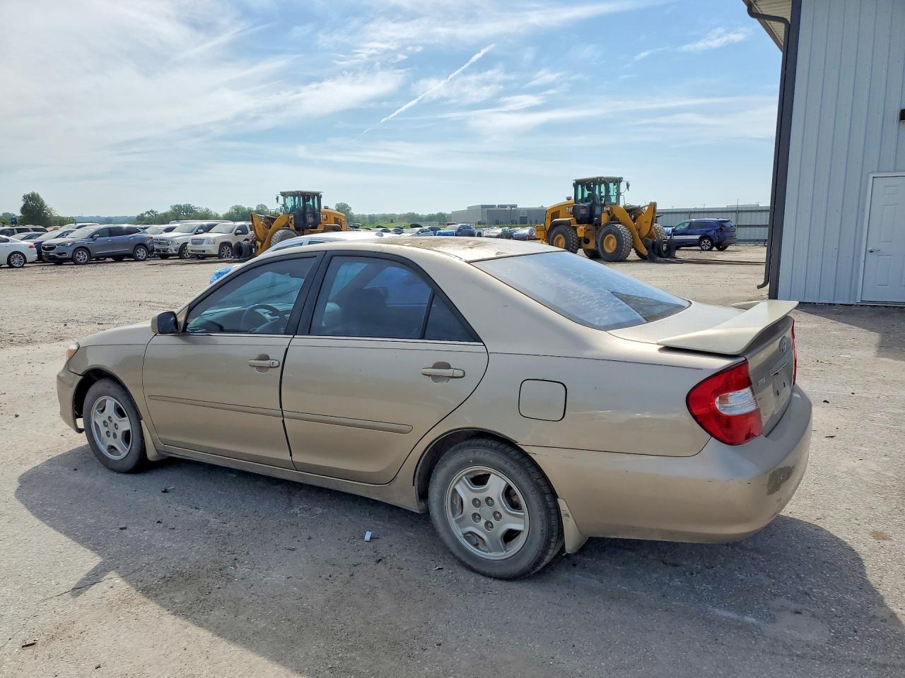 2002 Toyota Camry Le V6 Золотой vin: 4T1BF32K22U508887