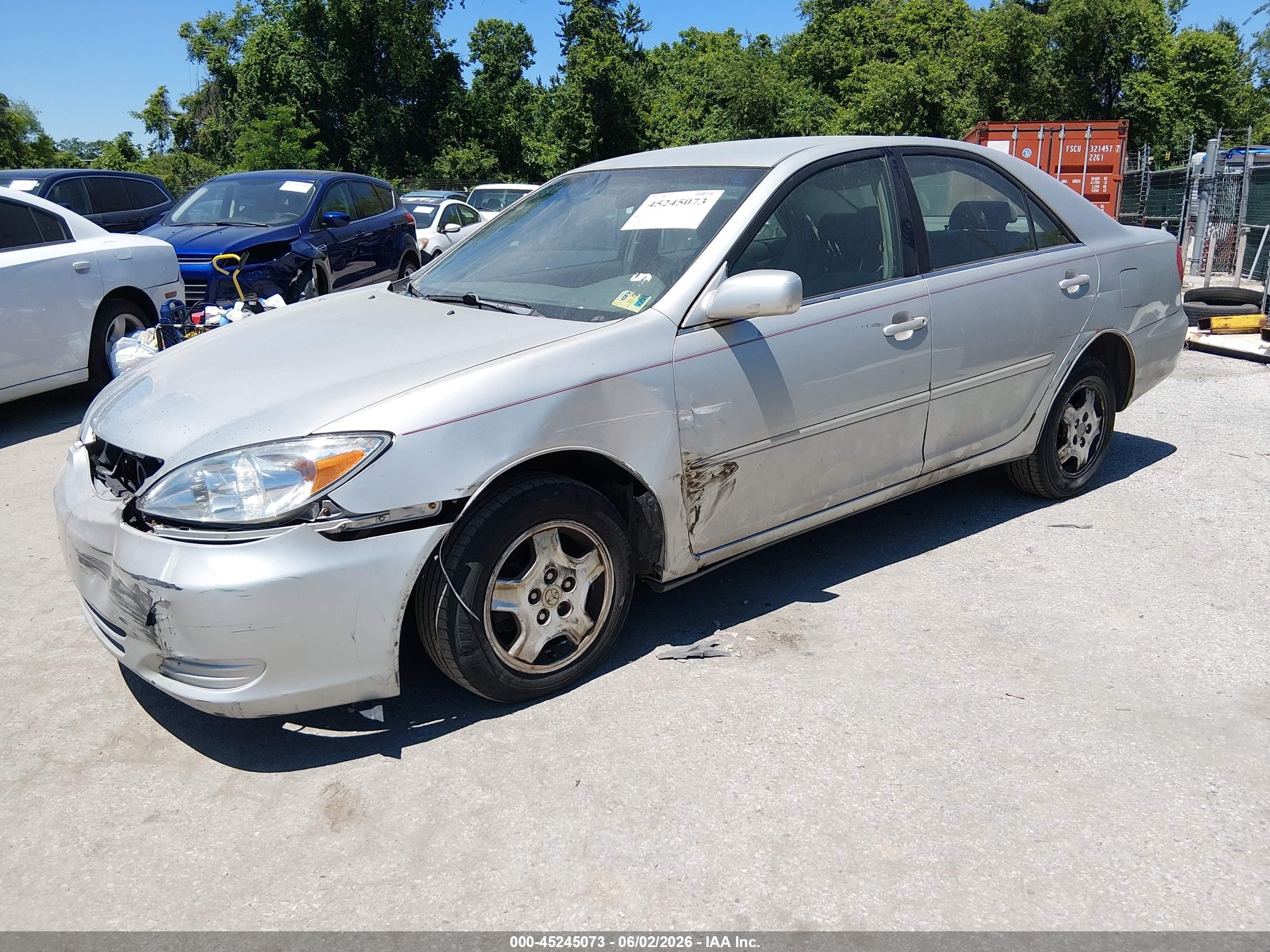 2002 Toyota Camry Le V6 Silver vin: 4T1BF32K22U518318