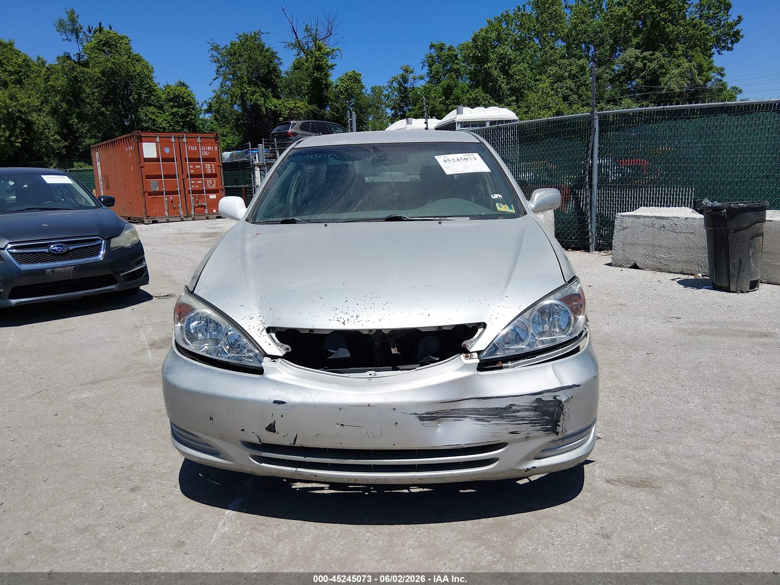 2002 Toyota Camry Le V6 Silver vin: 4T1BF32K22U518318