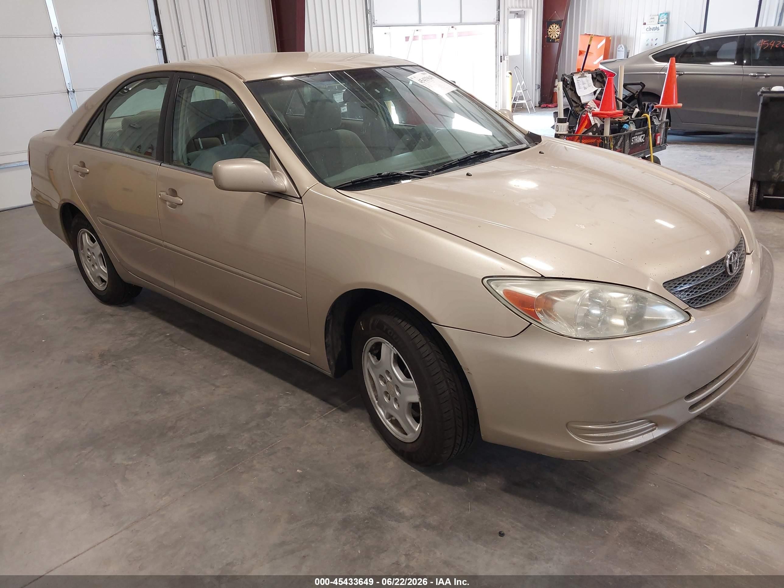 2002 Toyota Camry Le V6 Brown vin: 4T1BF32K22U522448