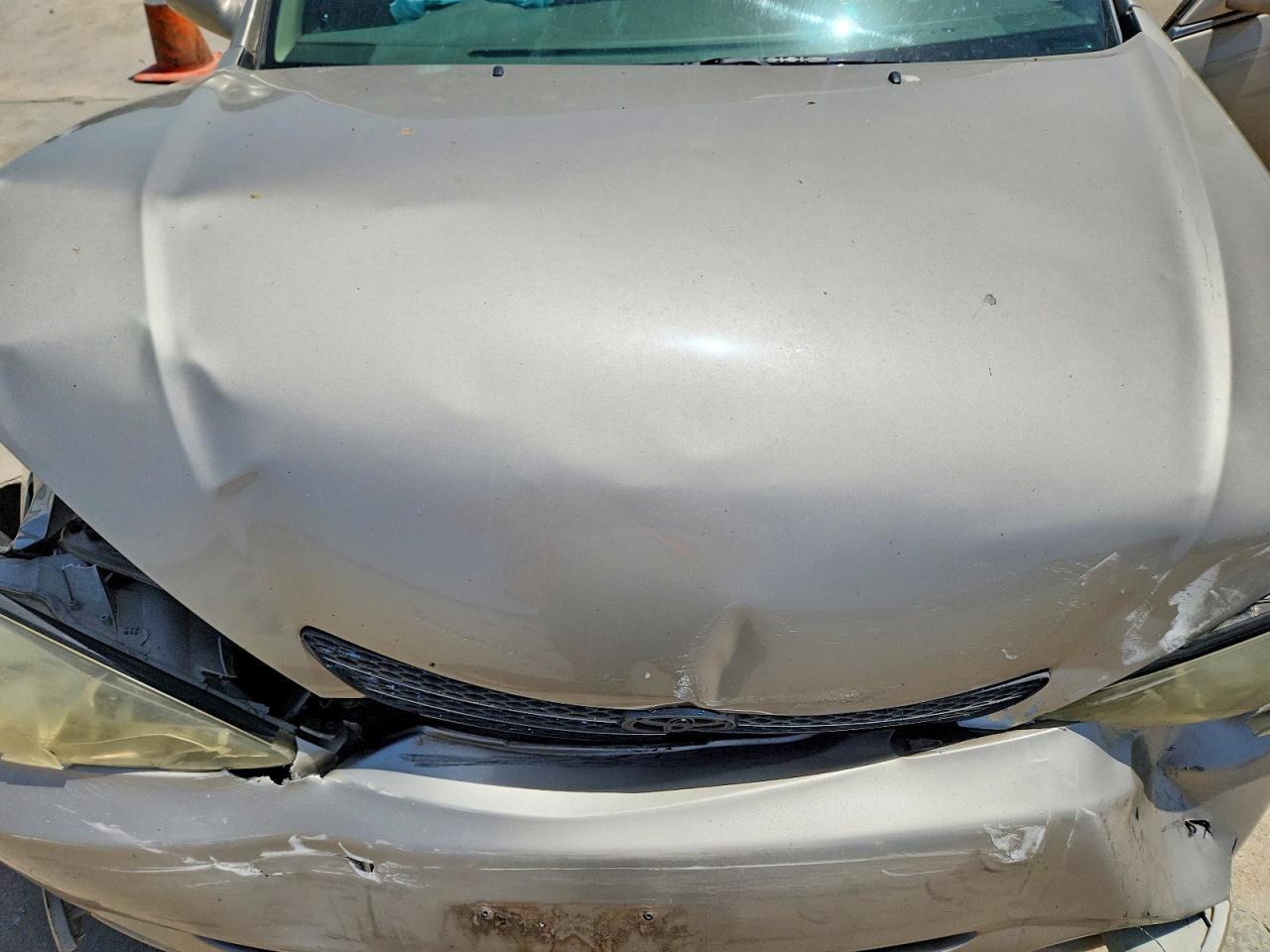 2003 Toyota Camry Xle V6 Gold vin: 4T1BF32K23U060829
