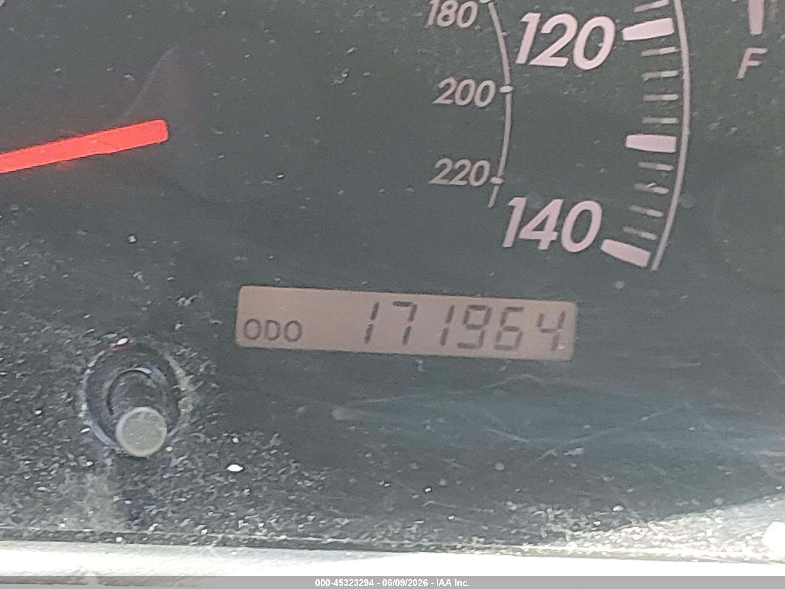 2005 Toyota Camry Xle V6 White vin: 4T1BF32K25U090027