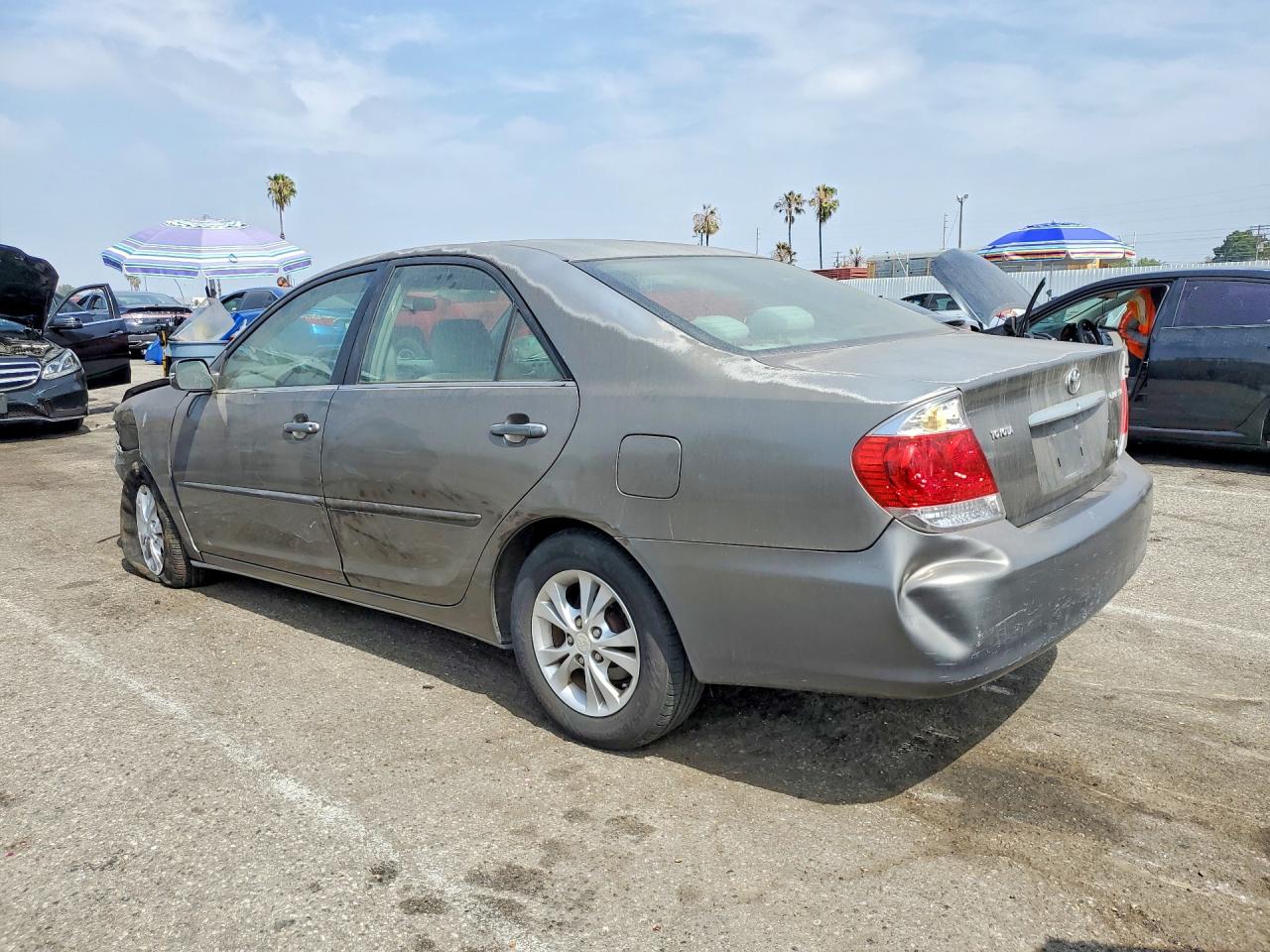 2005 Toyota Camry Le V6 Gray vin: 4T1BF32K25U611733