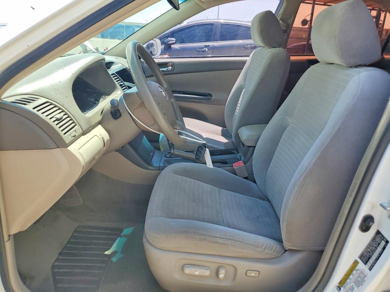 2006 Toyota Camry Le V6 White vin: 4T1BF32K26U627996