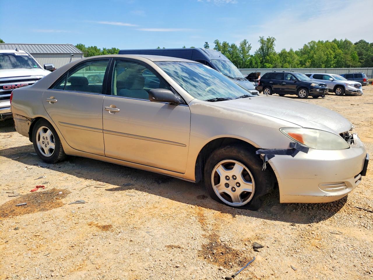 2002 Toyota Camry Le V6 Gold vin: 4T1BF32K32U023416