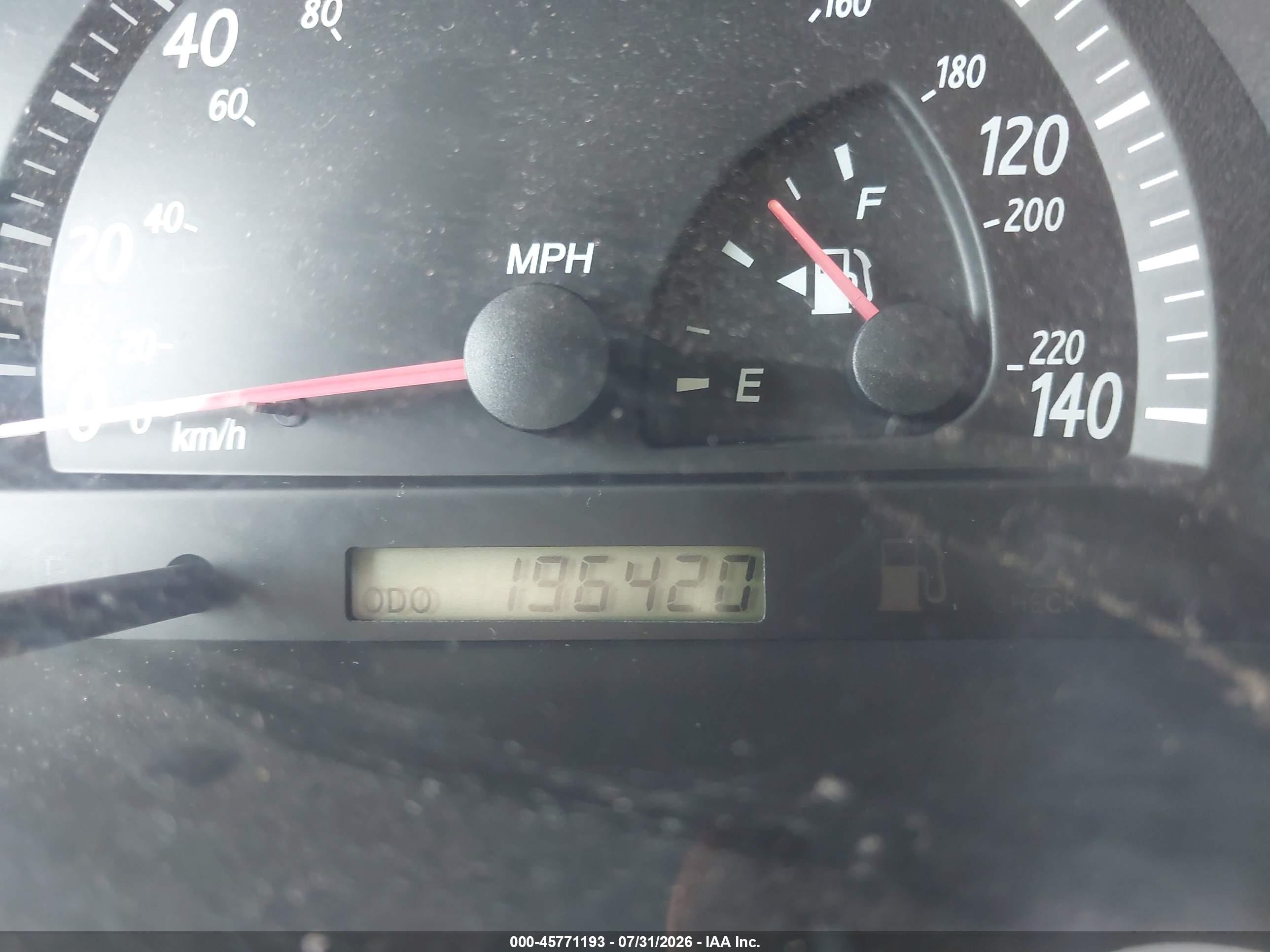 2002 Toyota Camry Le Gray vin: 4T1BF32K32U528355