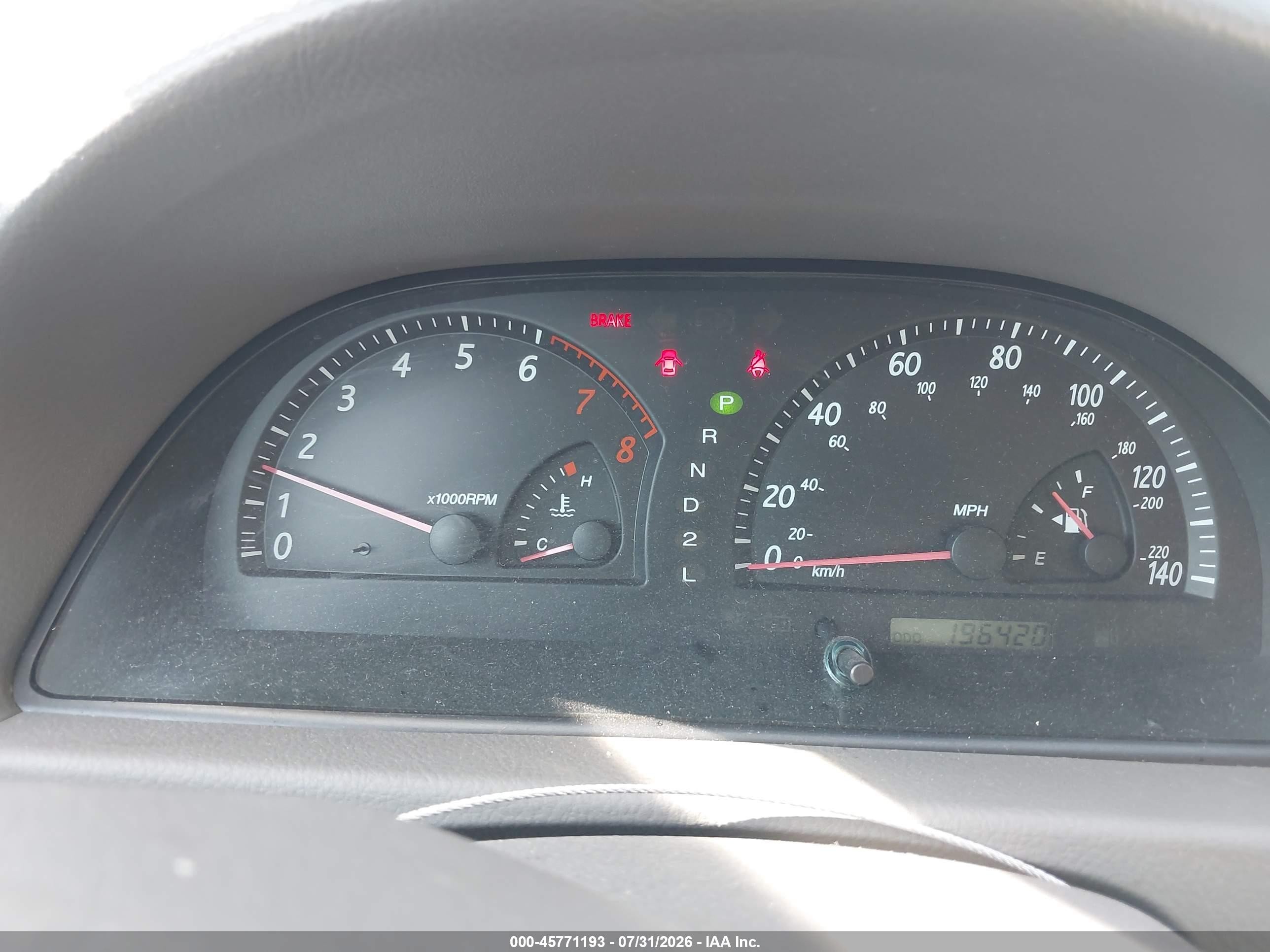 2002 Toyota Camry Le Gray vin: 4T1BF32K32U528355