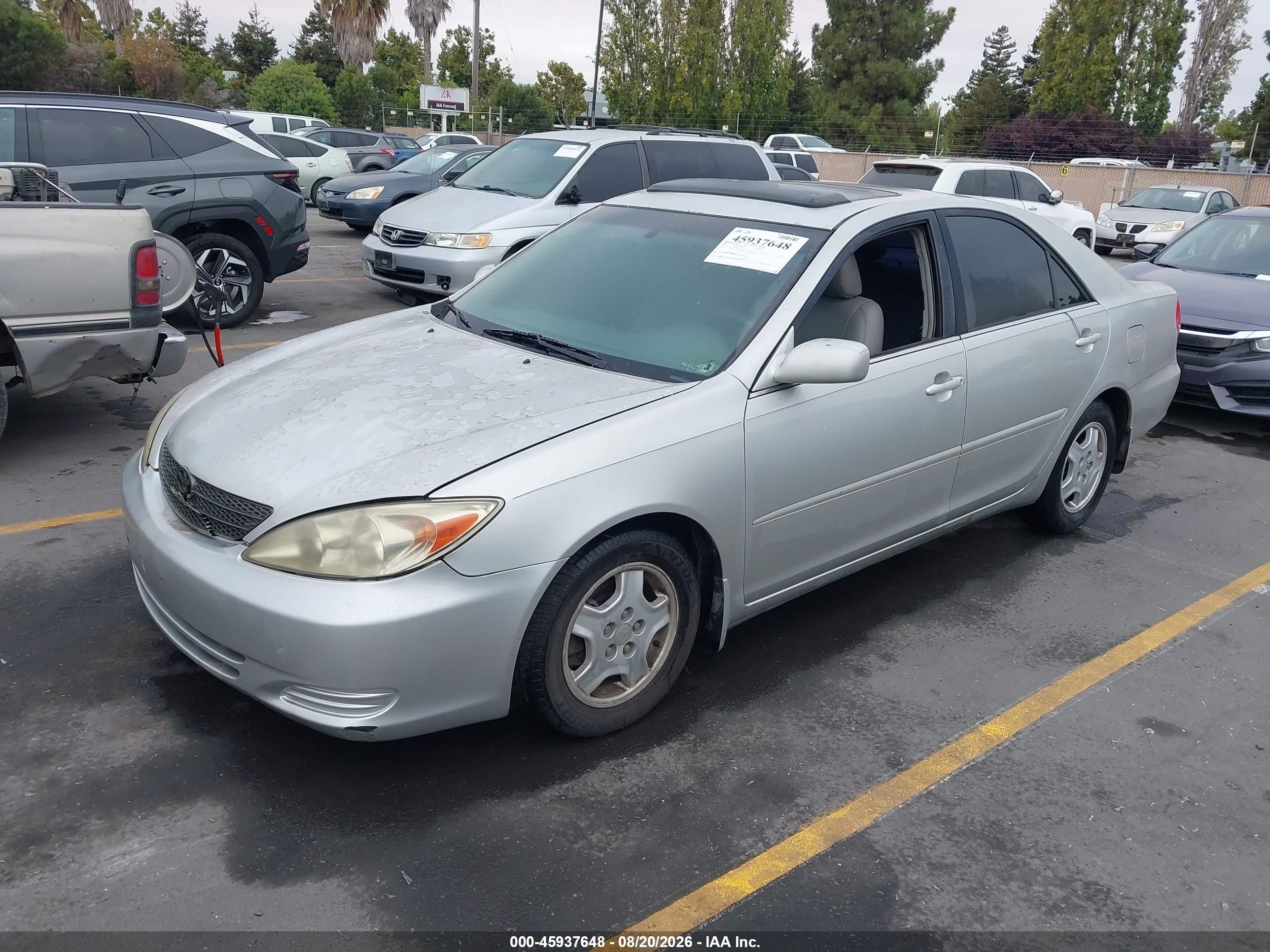 2002 Toyota Camry Le Silver vin: 4T1BF32K32U533748