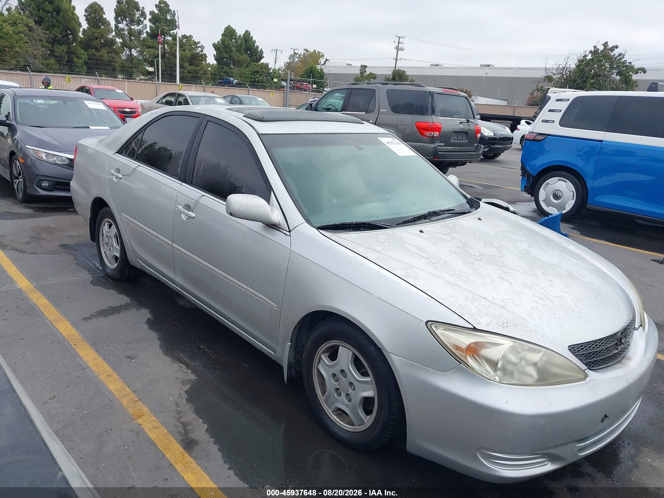 2002 Toyota Camry Le Silver vin: 4T1BF32K32U533748