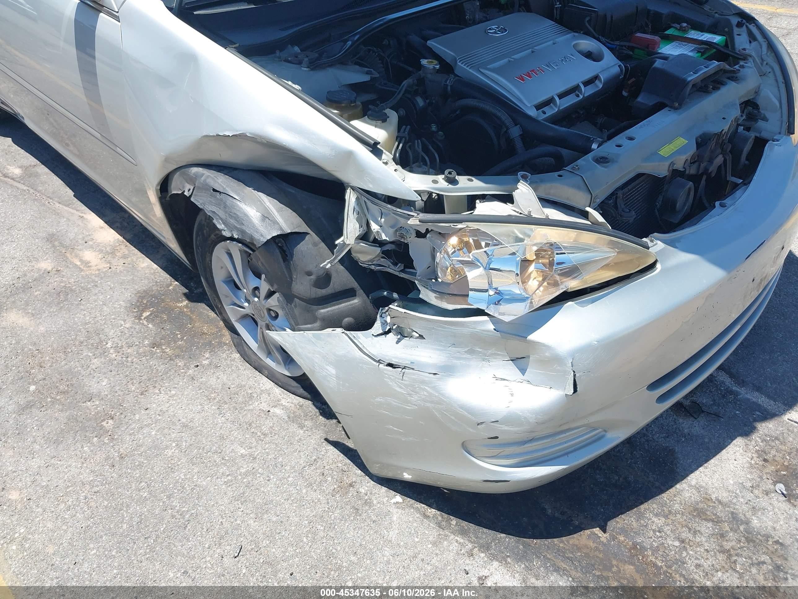 2003 Toyota Camry Le V6 Champagne vin: 4T1BF32K33U562524
