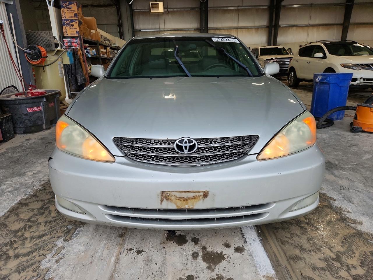 2004 Toyota Camry Xle V6 Silver vin: 4T1BF32K34U067970