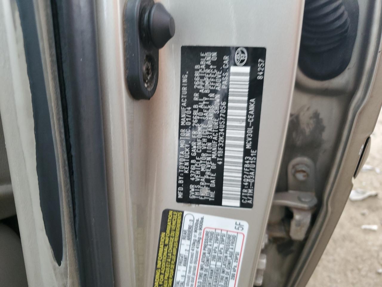 2004 Toyota 06 Bedlnr Gold vin: 4T1BF32K34U577056