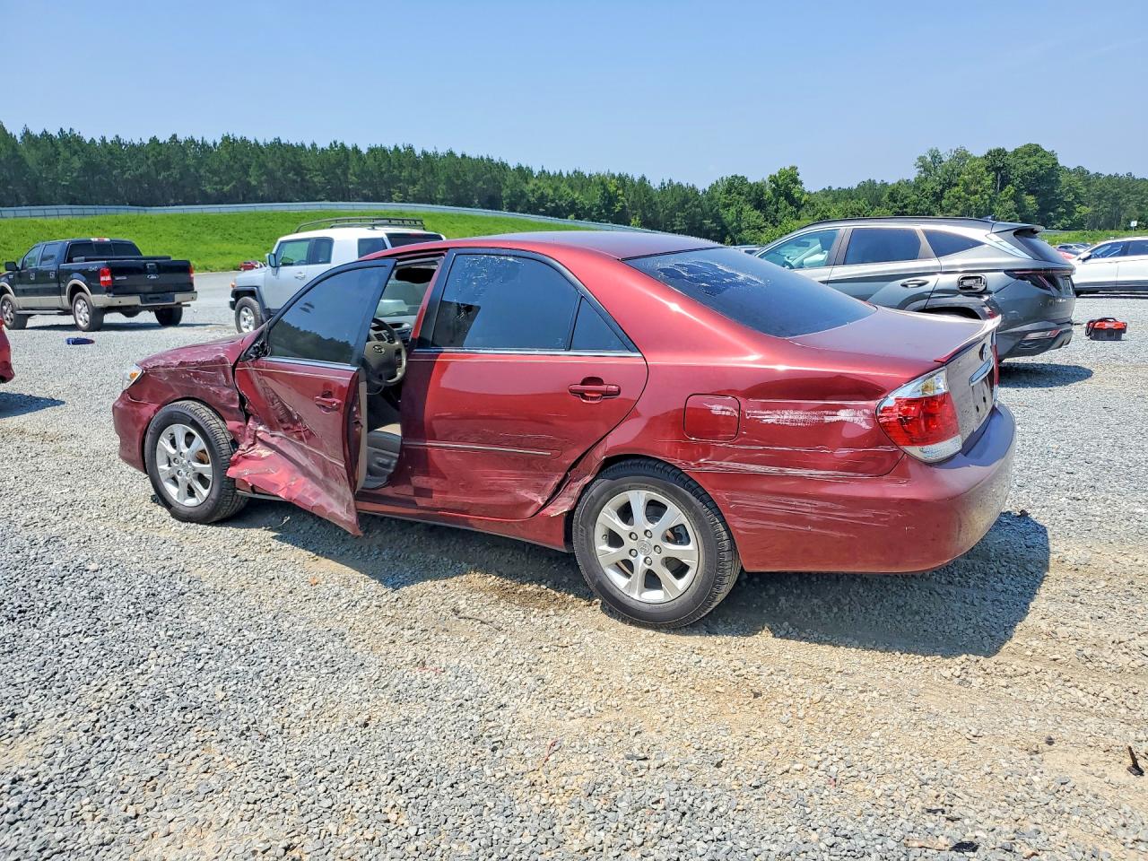 2005 Toyota Camry Xle V6 Red vin: 4T1BF32K35U094684