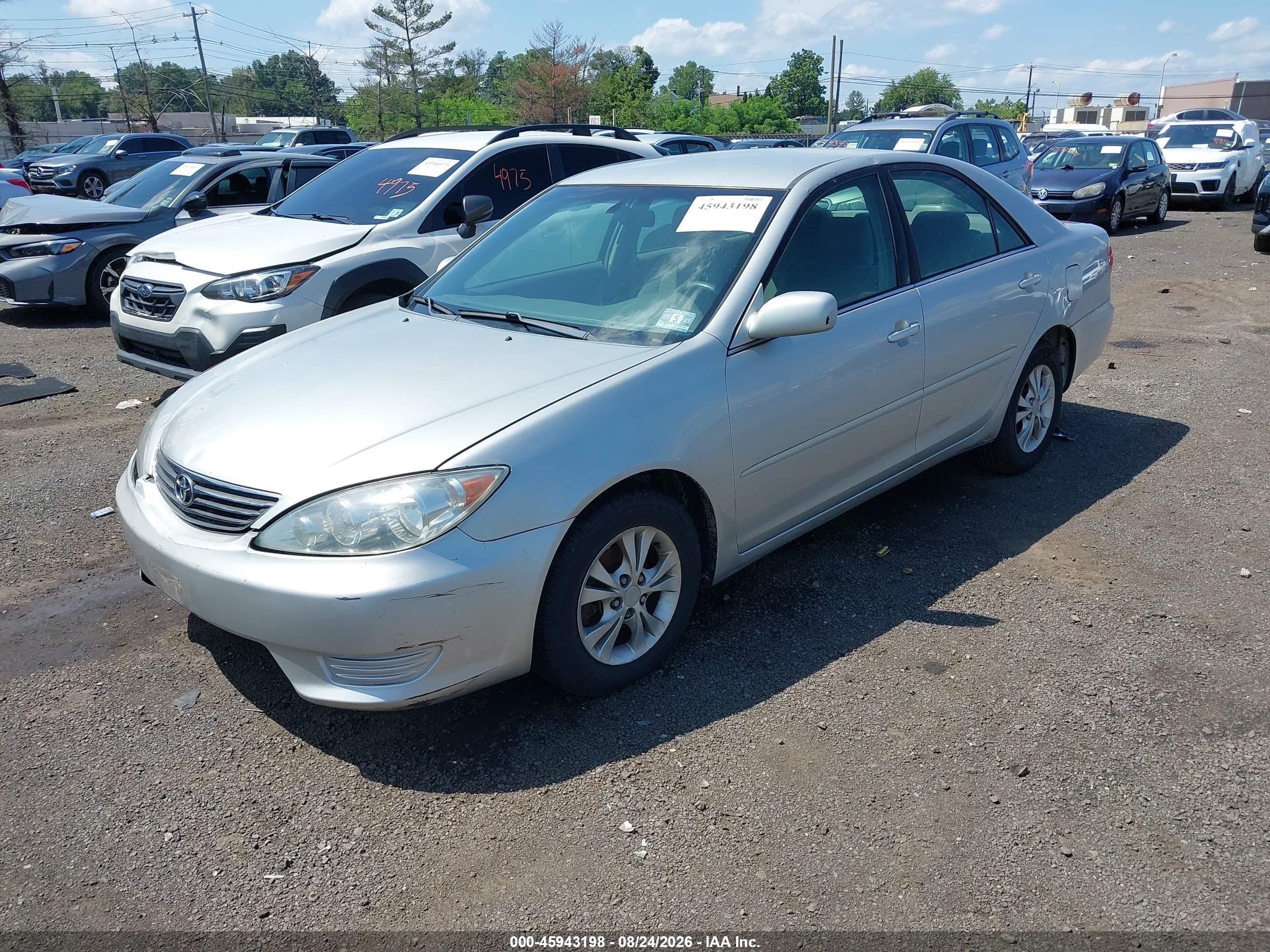 2005 Toyota Camry Le V6 Silver vin: 4T1BF32K35U105375