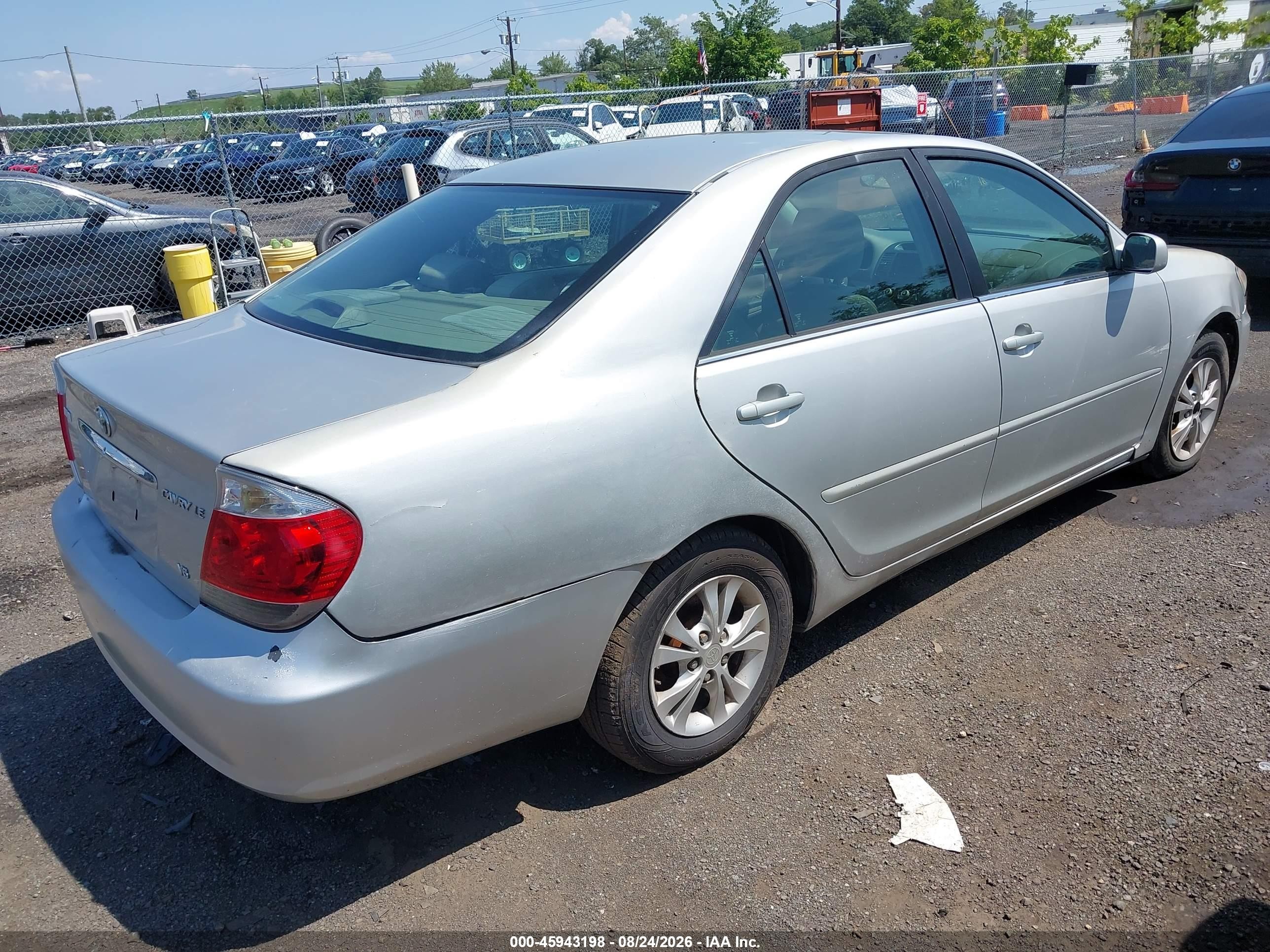 2005 Toyota Camry Le V6 Silver vin: 4T1BF32K35U105375
