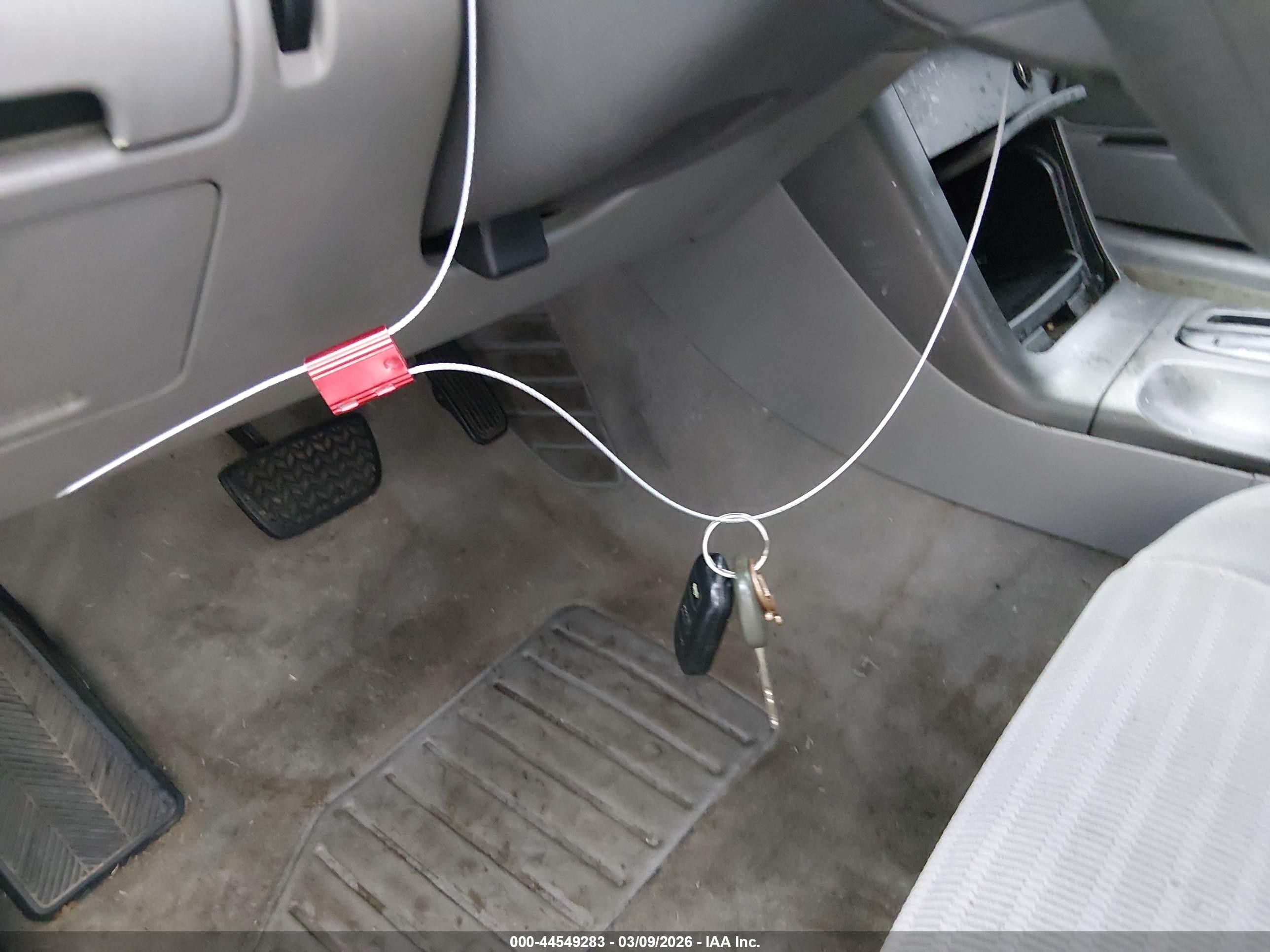 2005 Toyota Camry Le V6 Серый vin: 4T1BF32K35U591234