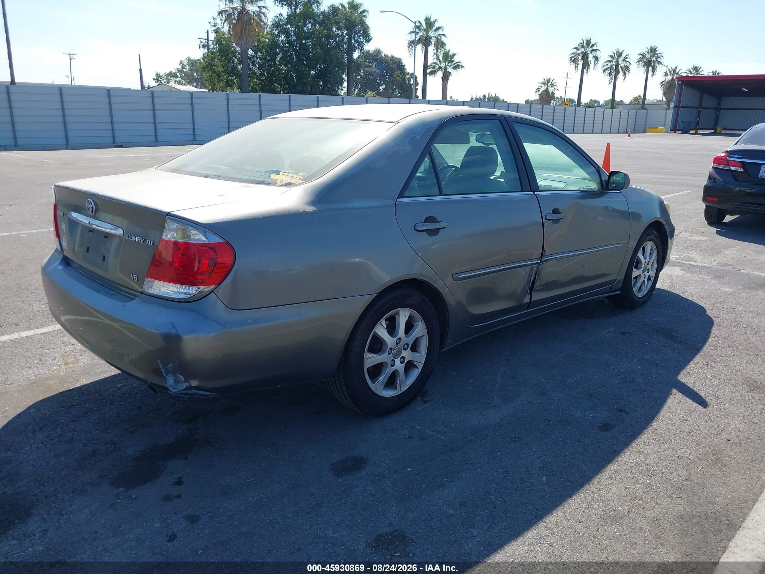 2005 Toyota Camry Xle V6 Gray vin: 4T1BF32K35U593839