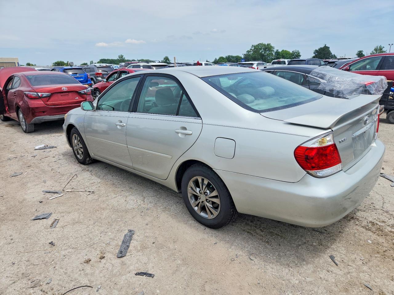 2005 Toyota Camry Le V6 Silver vin: 4T1BF32K35U614334