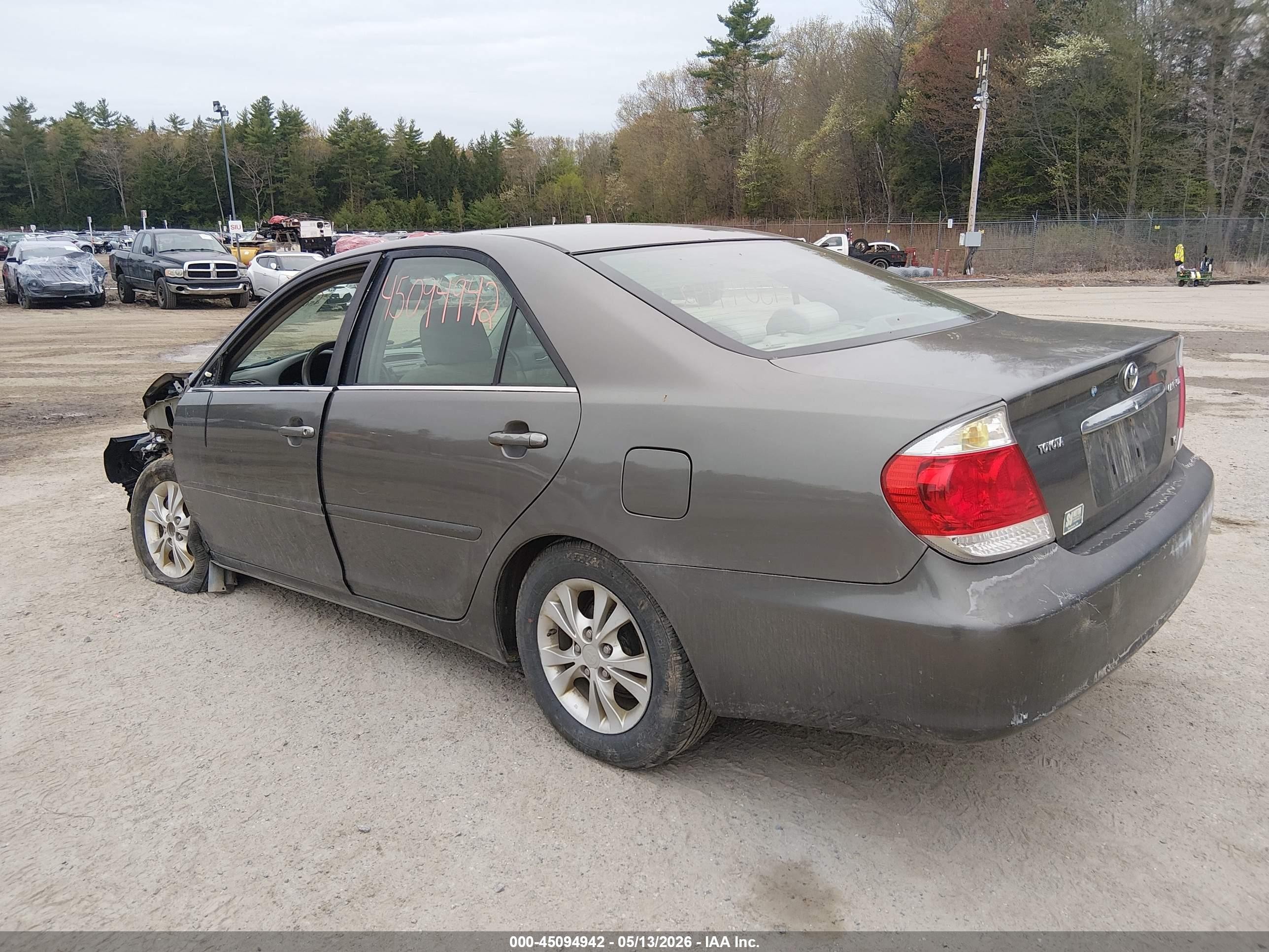 2005 Toyota Camry Le V6 Серый vin: 4T1BF32K35U615726