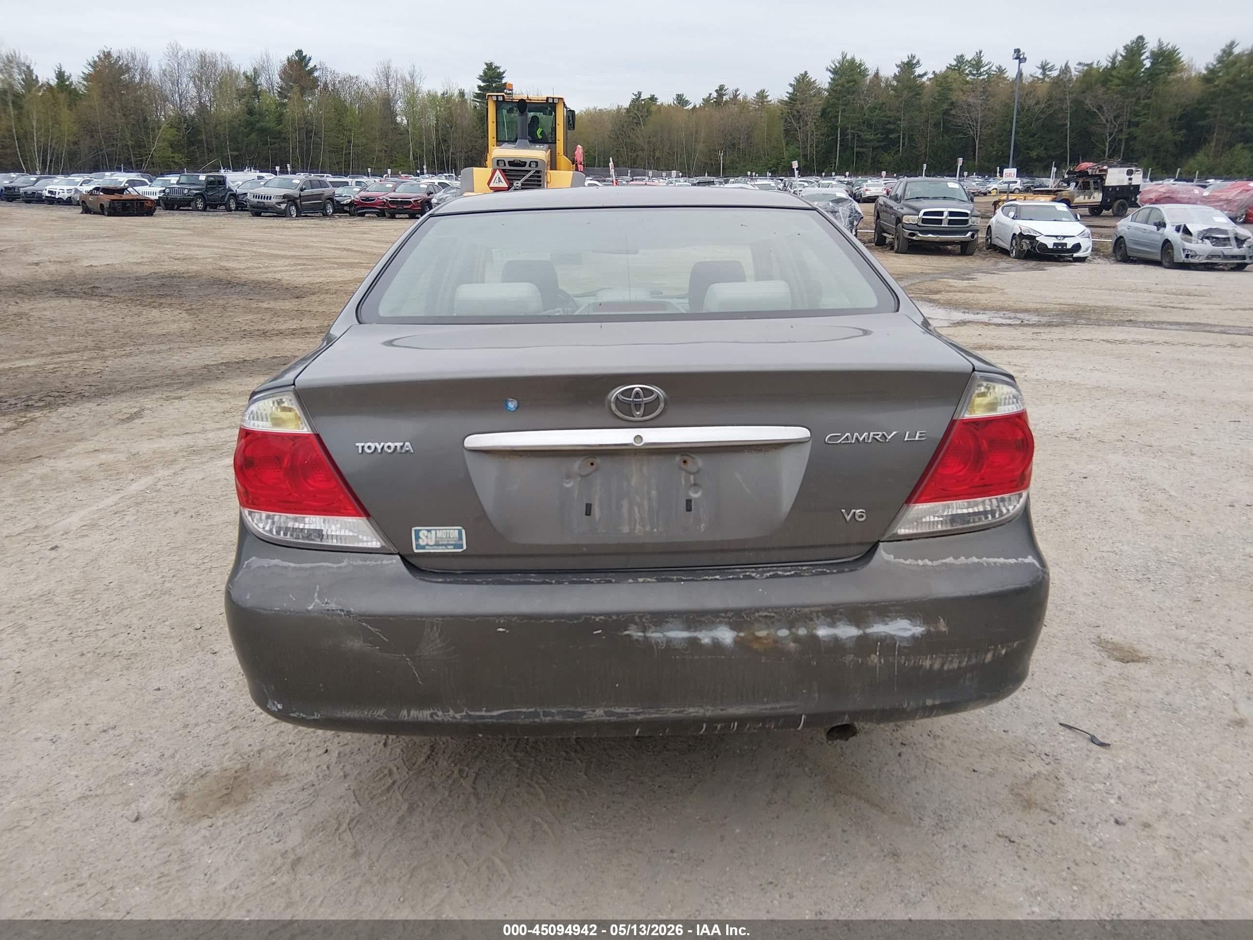 2005 Toyota Camry Le V6 Серый vin: 4T1BF32K35U615726