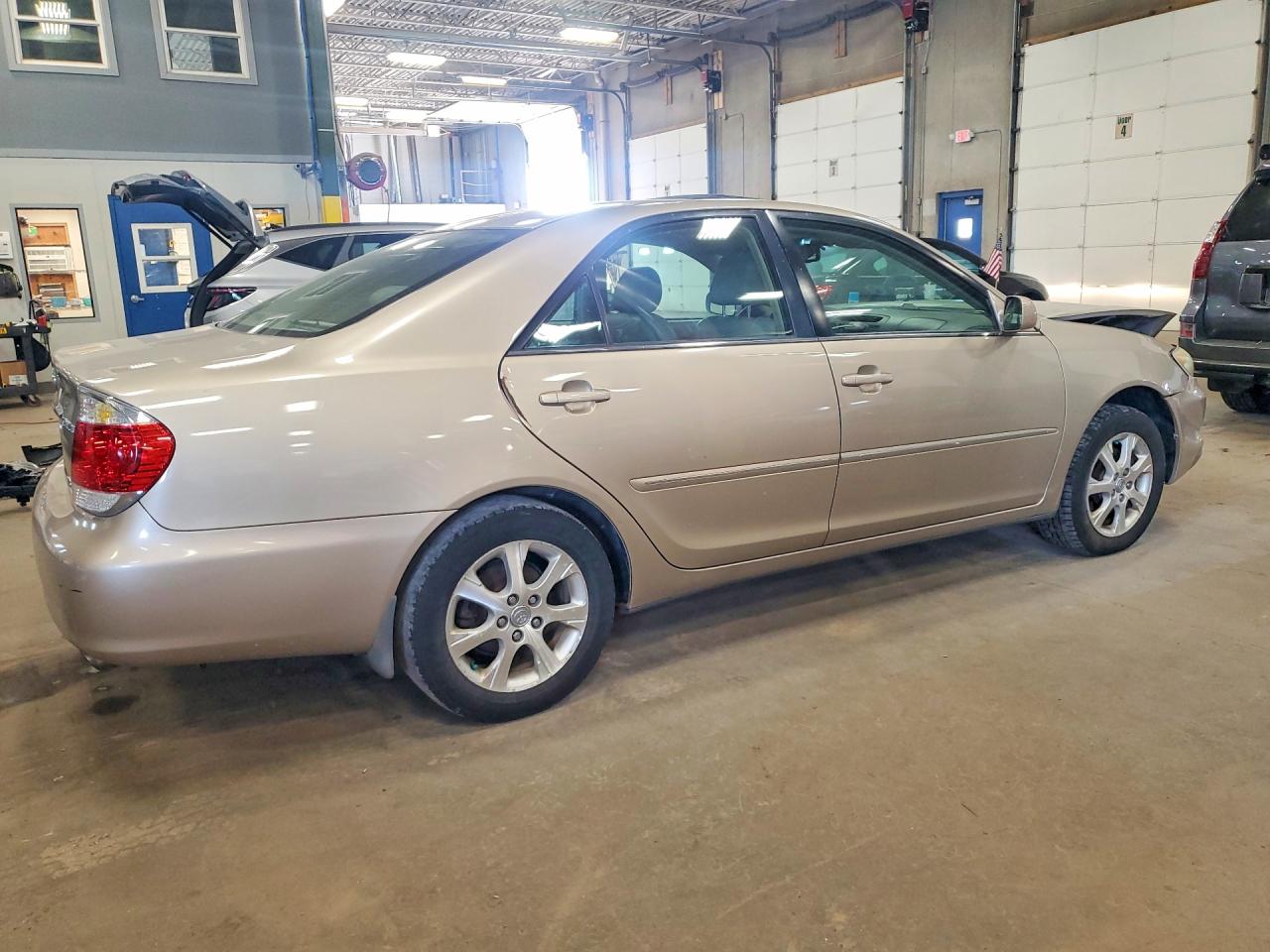 2006 Toyota Camry Xle V6 Желто-коричневый vin: 4T1BF32K36U116684