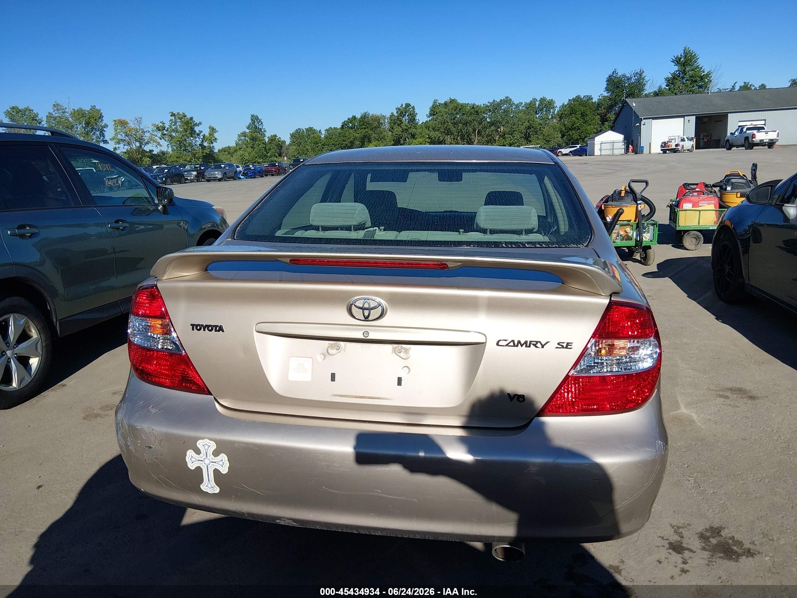 2002 Toyota Camry Se Gold vin: 4T1BF32K42U015566