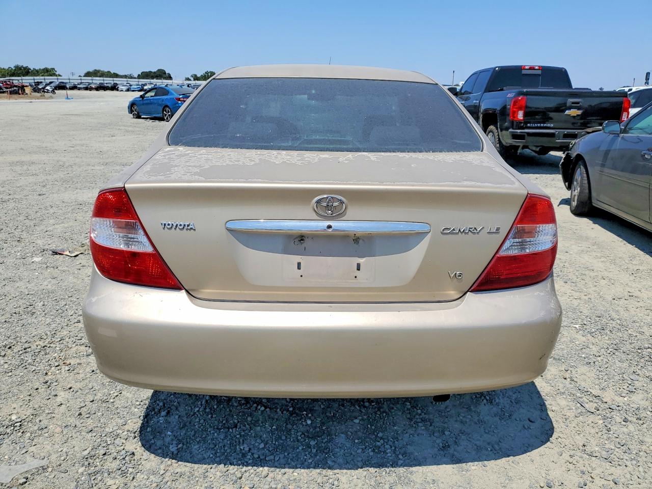 2002 Toyota Camry Le V6 Gold vin: 4T1BF32K42U026454