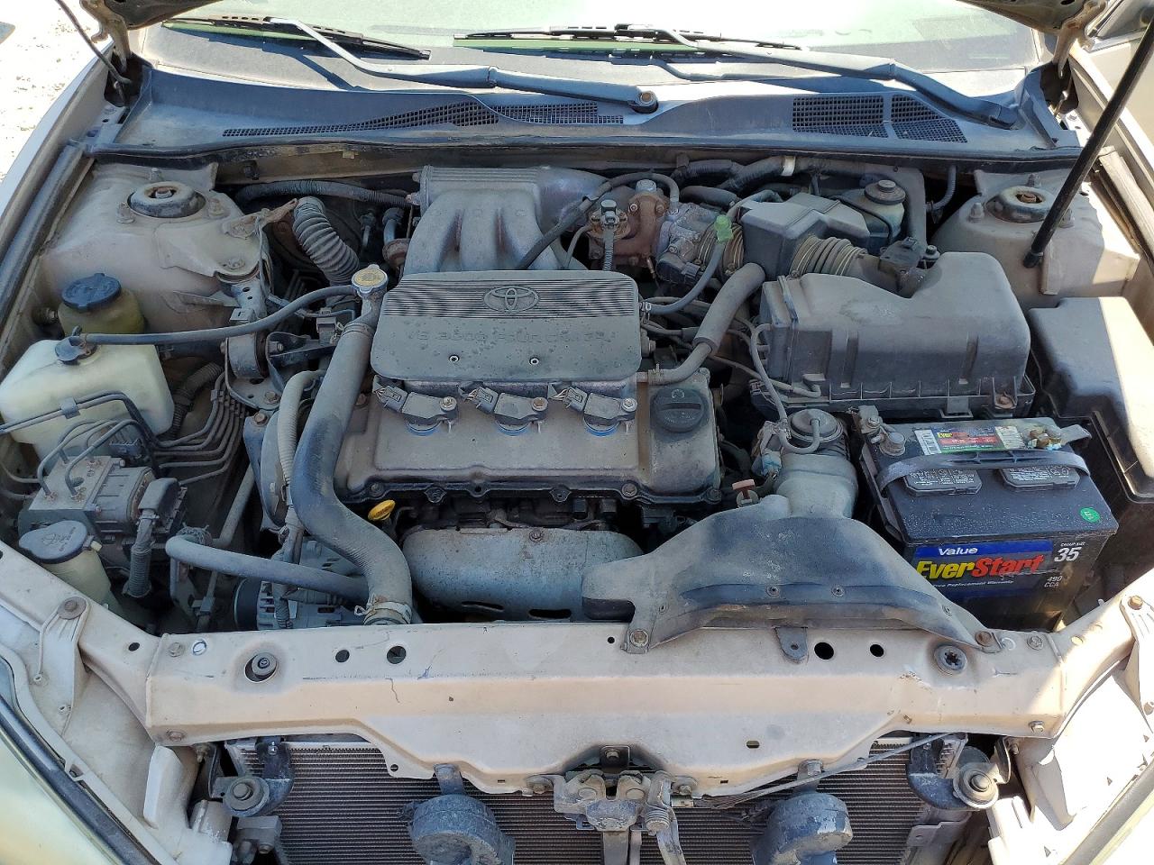 2002 Toyota Camry Le V6 Gold vin: 4T1BF32K42U026454