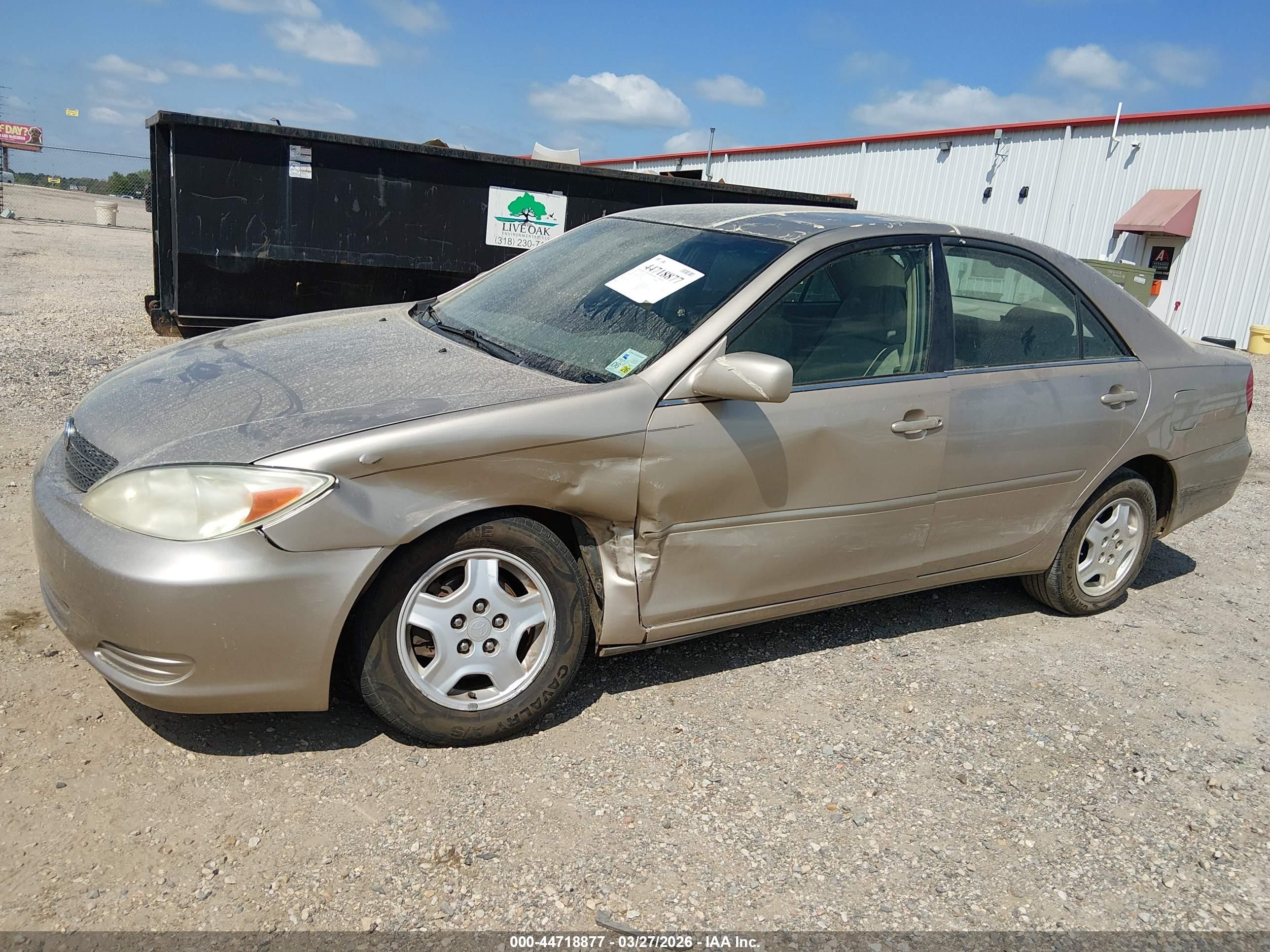 2003 Toyota Camry Le V6 Champagne vin: 4T1BF32K43U039738