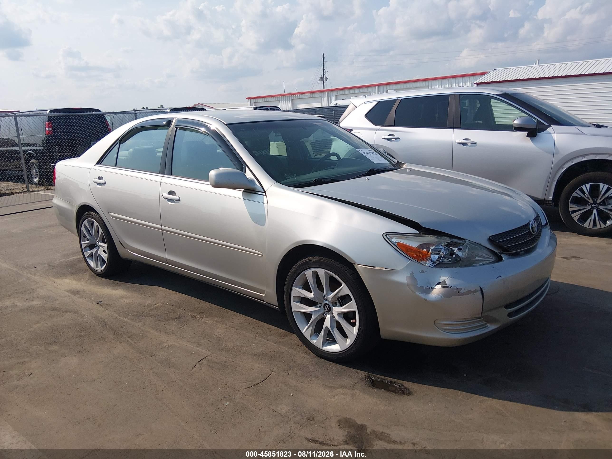 2004 Toyota Camry Le V6 Silver vin: 4T1BF32K44U580791