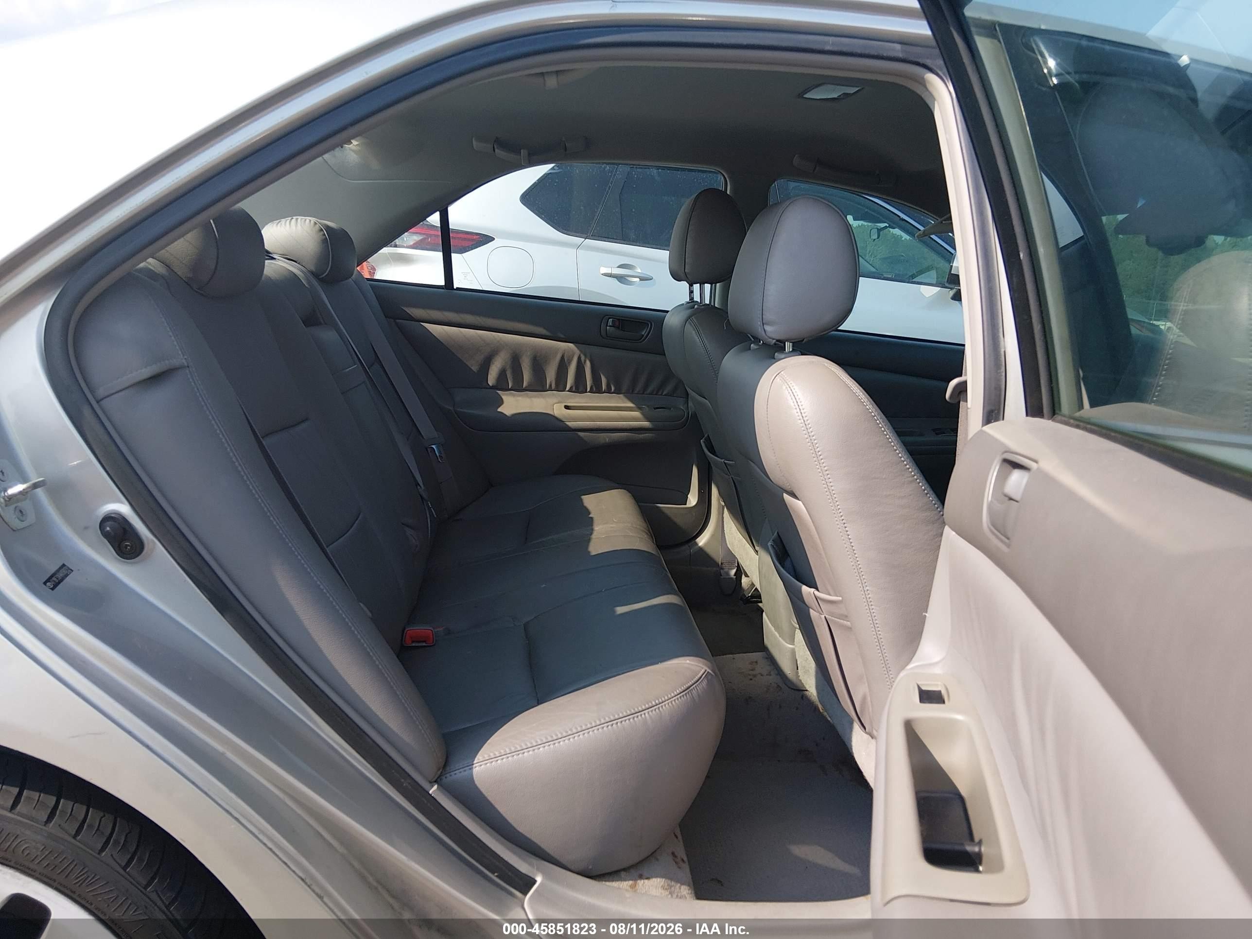 2004 Toyota Camry Le V6 Silver vin: 4T1BF32K44U580791