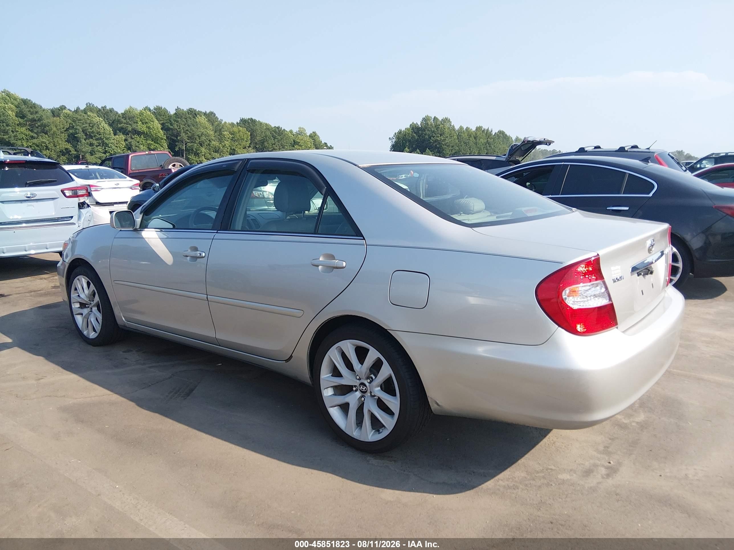 2004 Toyota Camry Le V6 Silver vin: 4T1BF32K44U580791