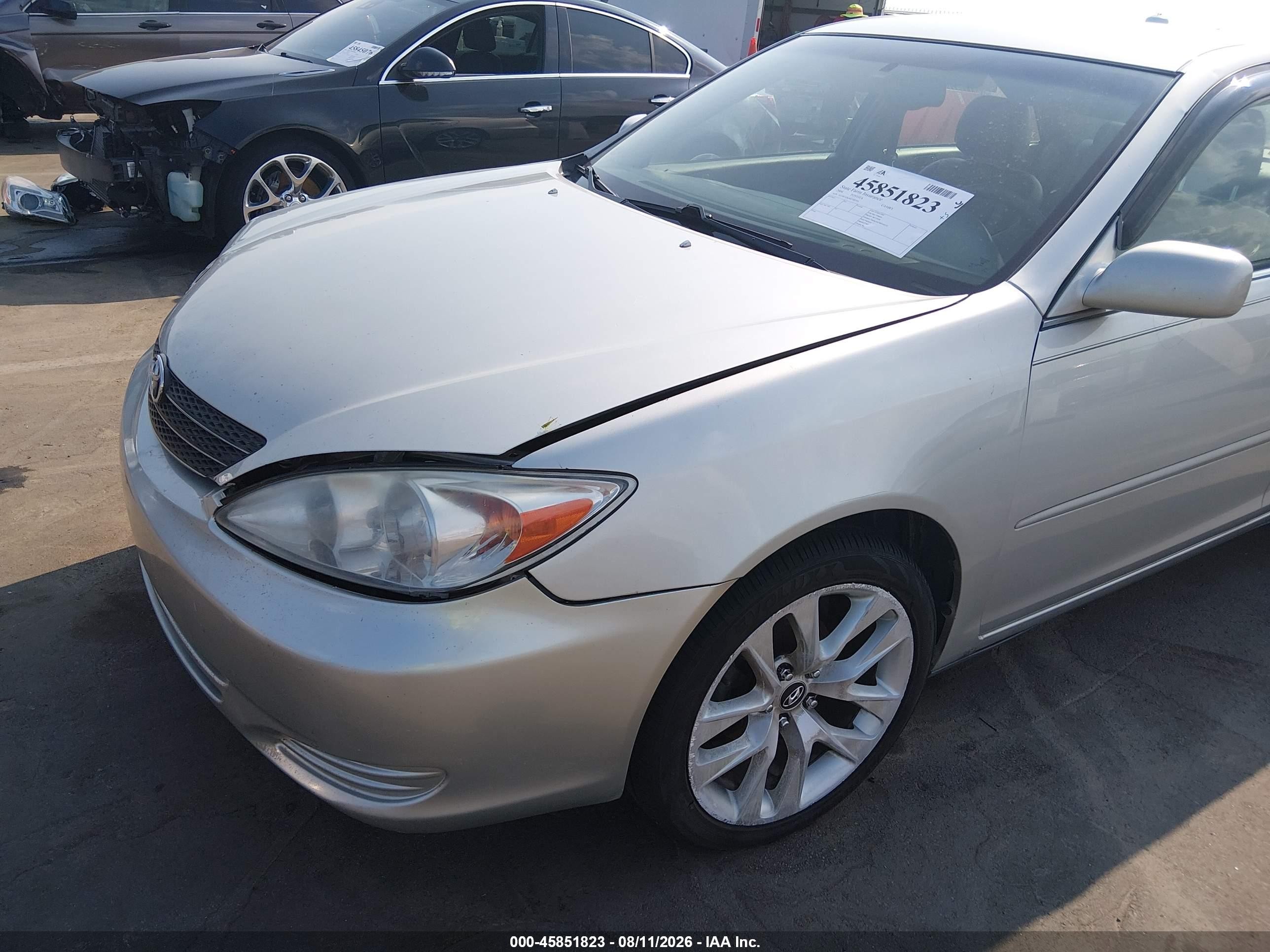 2004 Toyota Camry Le V6 Silver vin: 4T1BF32K44U580791