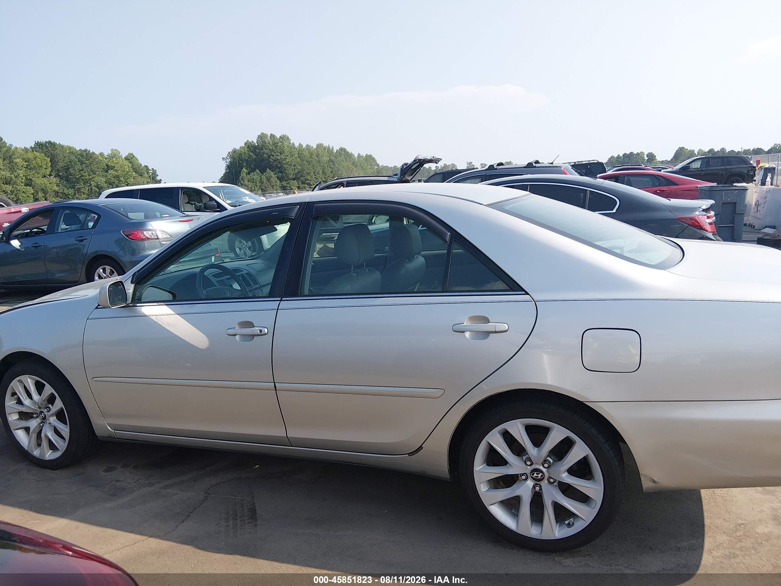 2004 Toyota Camry Le V6 Silver vin: 4T1BF32K44U580791