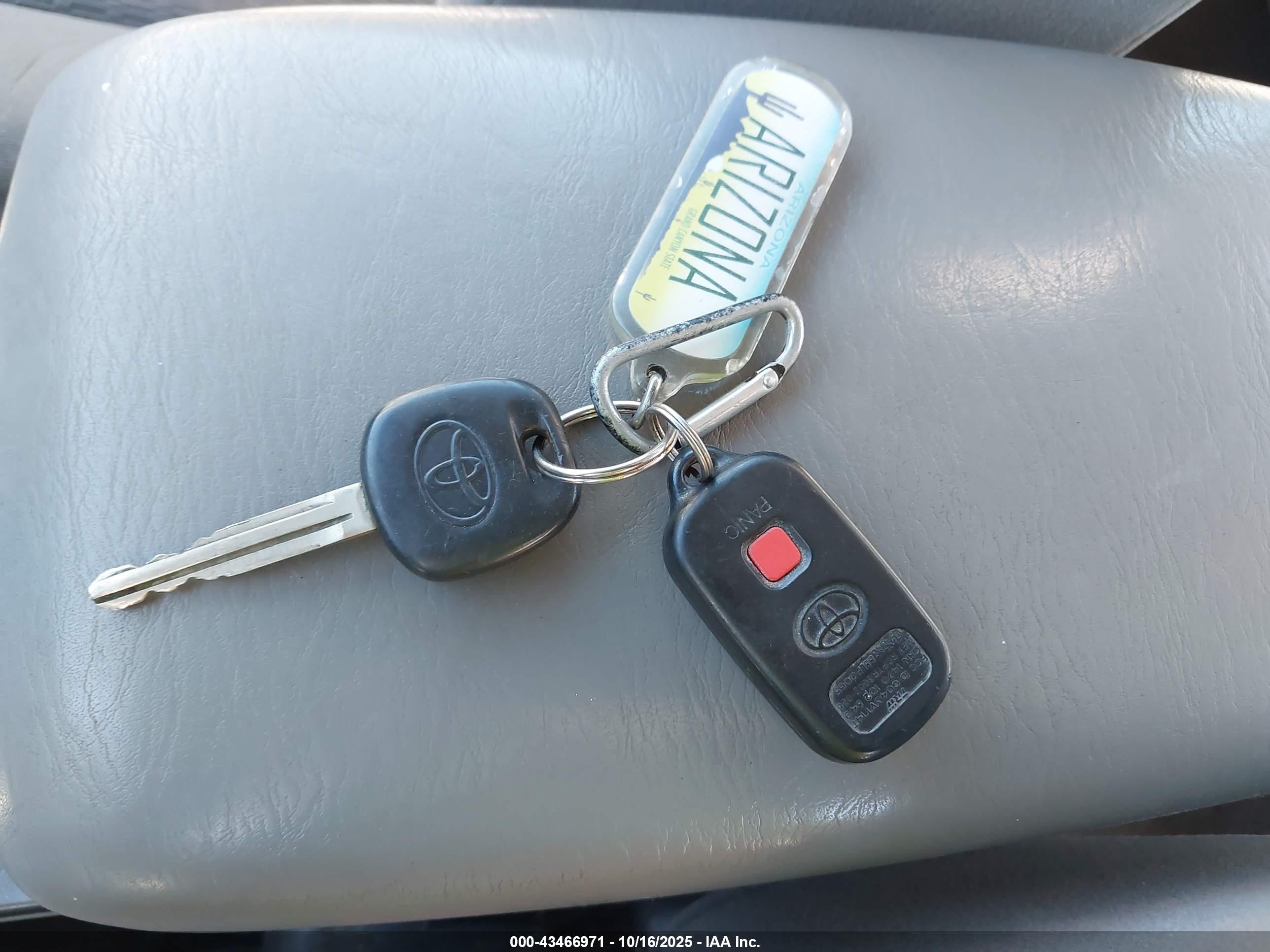 2005 Toyota Camry Le V6 Red vin: 4T1BF32K45U097660