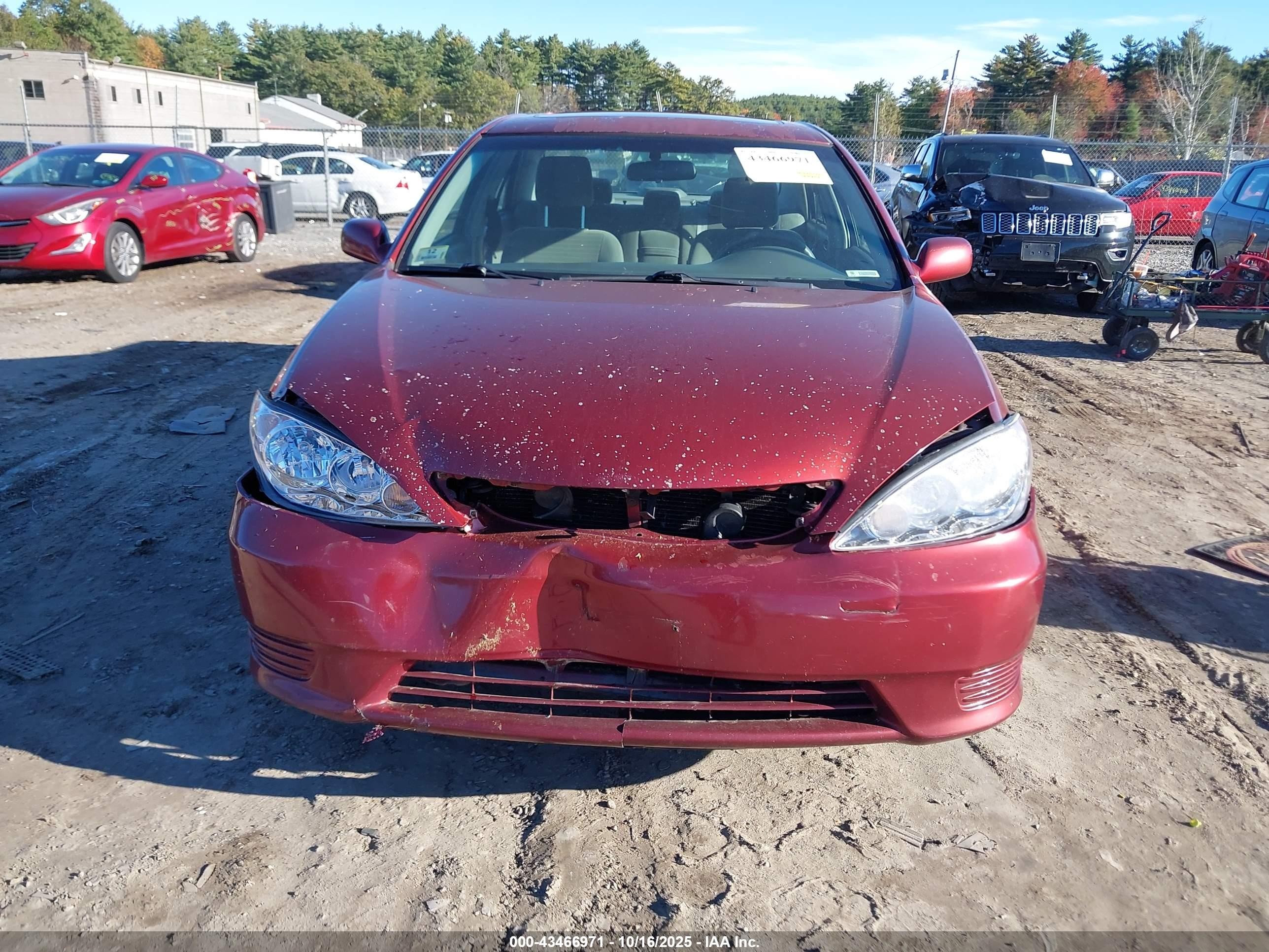 2005 Toyota Camry Le V6 Red vin: 4T1BF32K45U097660