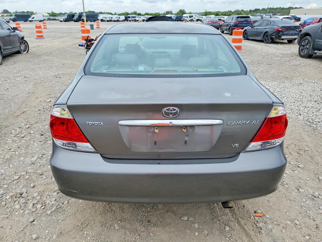 2005 Toyota Camry Xle V6 Gray vin: 4T1BF32K45U601740