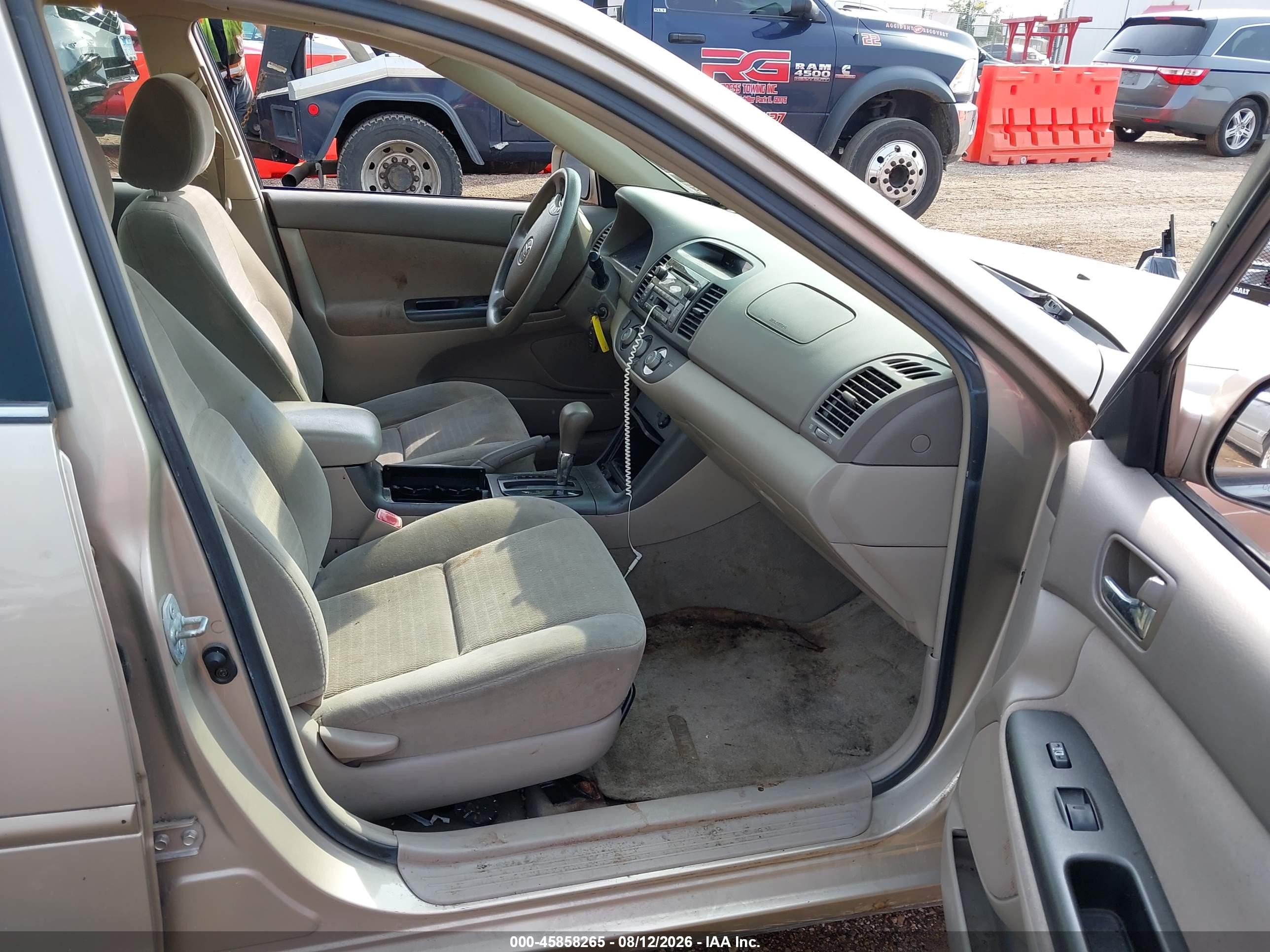 2005 Toyota Camry Le V6 Gold vin: 4T1BF32K45U606209