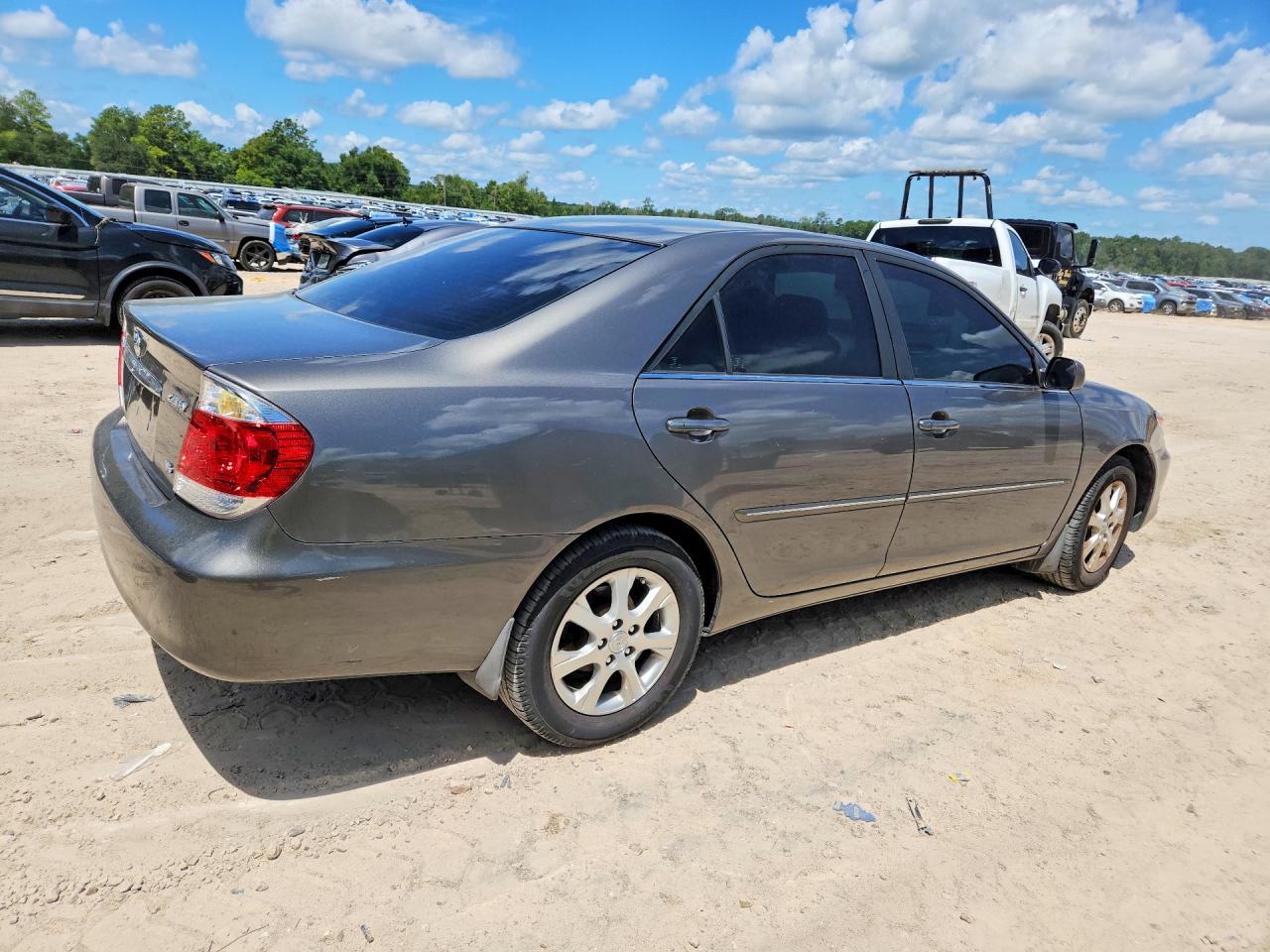2005 Toyota Camry Xle V6 Gray vin: 4T1BF32K45U608560