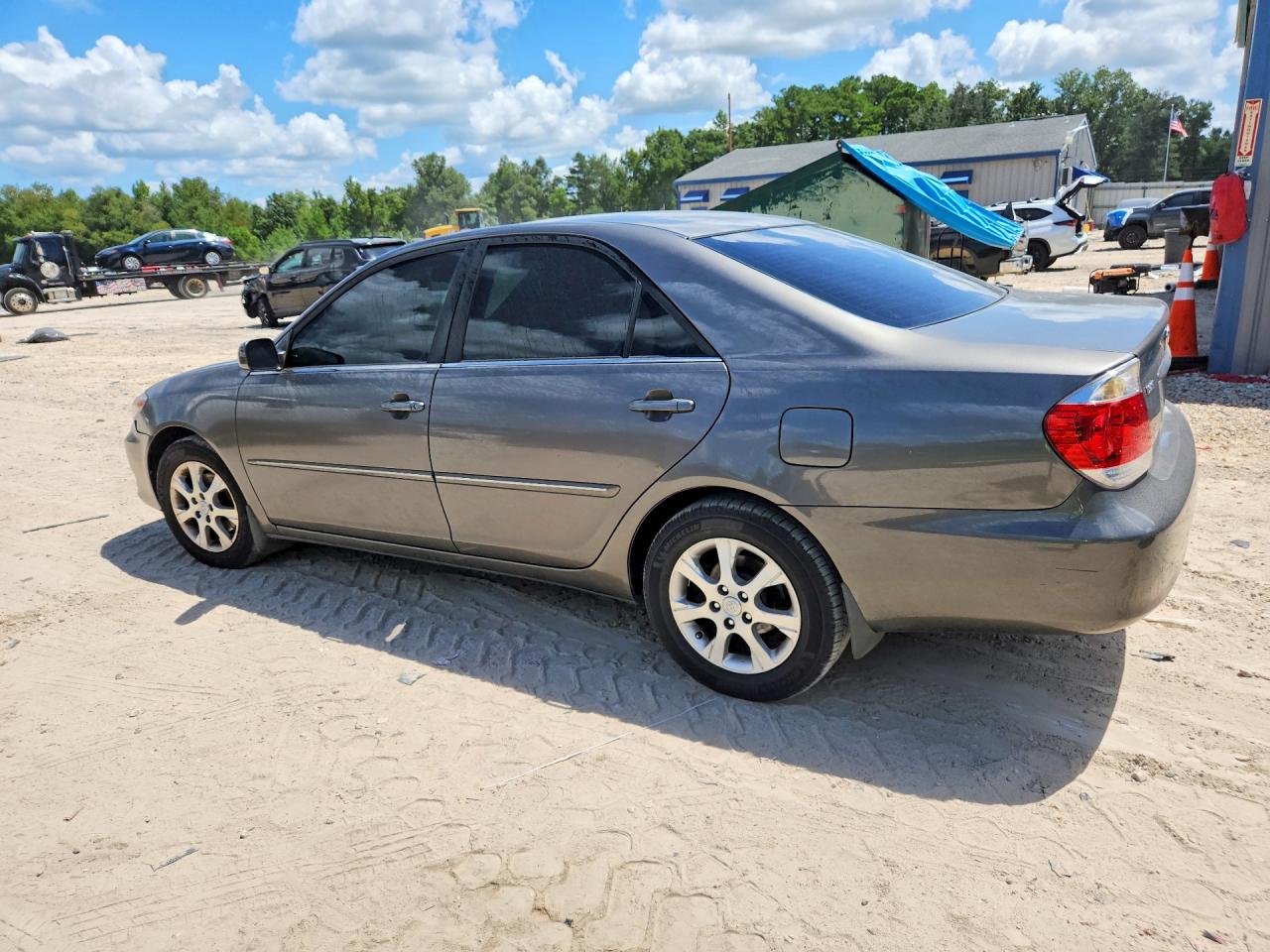 2005 Toyota Camry Xle V6 Gray vin: 4T1BF32K45U608560