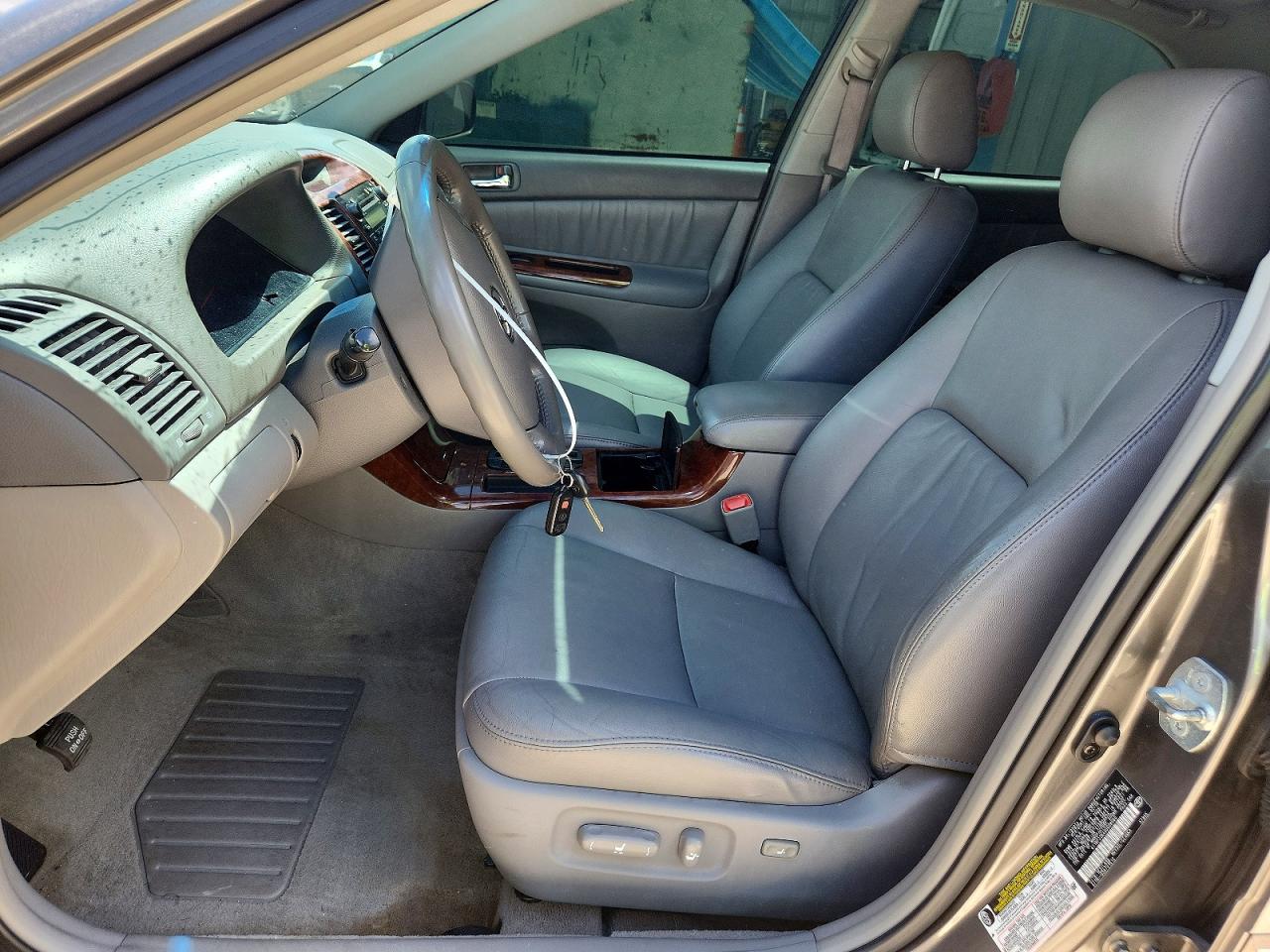 2005 Toyota Camry Xle V6 Gray vin: 4T1BF32K45U608560