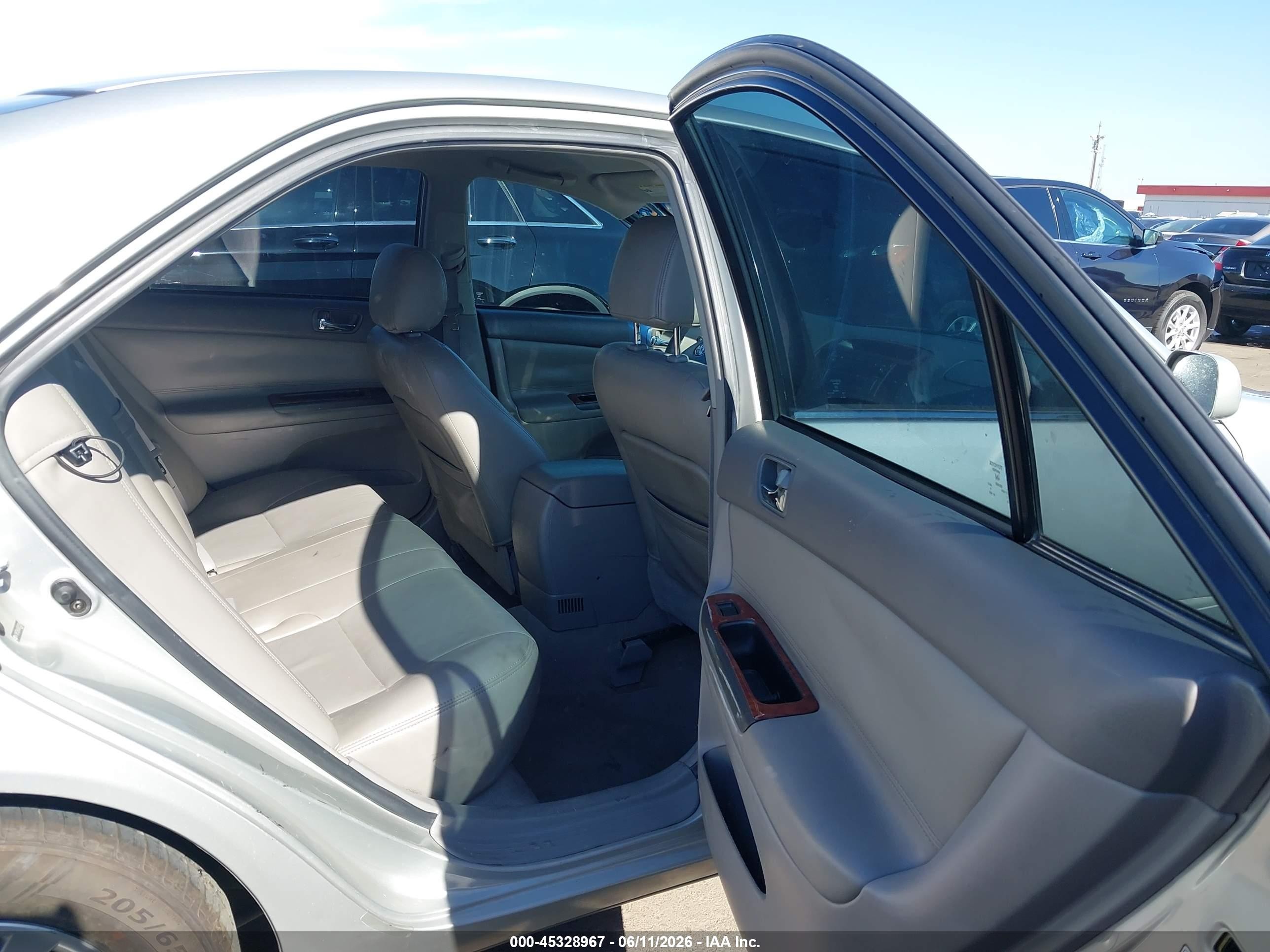 2005 Toyota Camry Le V6 Silver vin: 4T1BF32K45U613029
