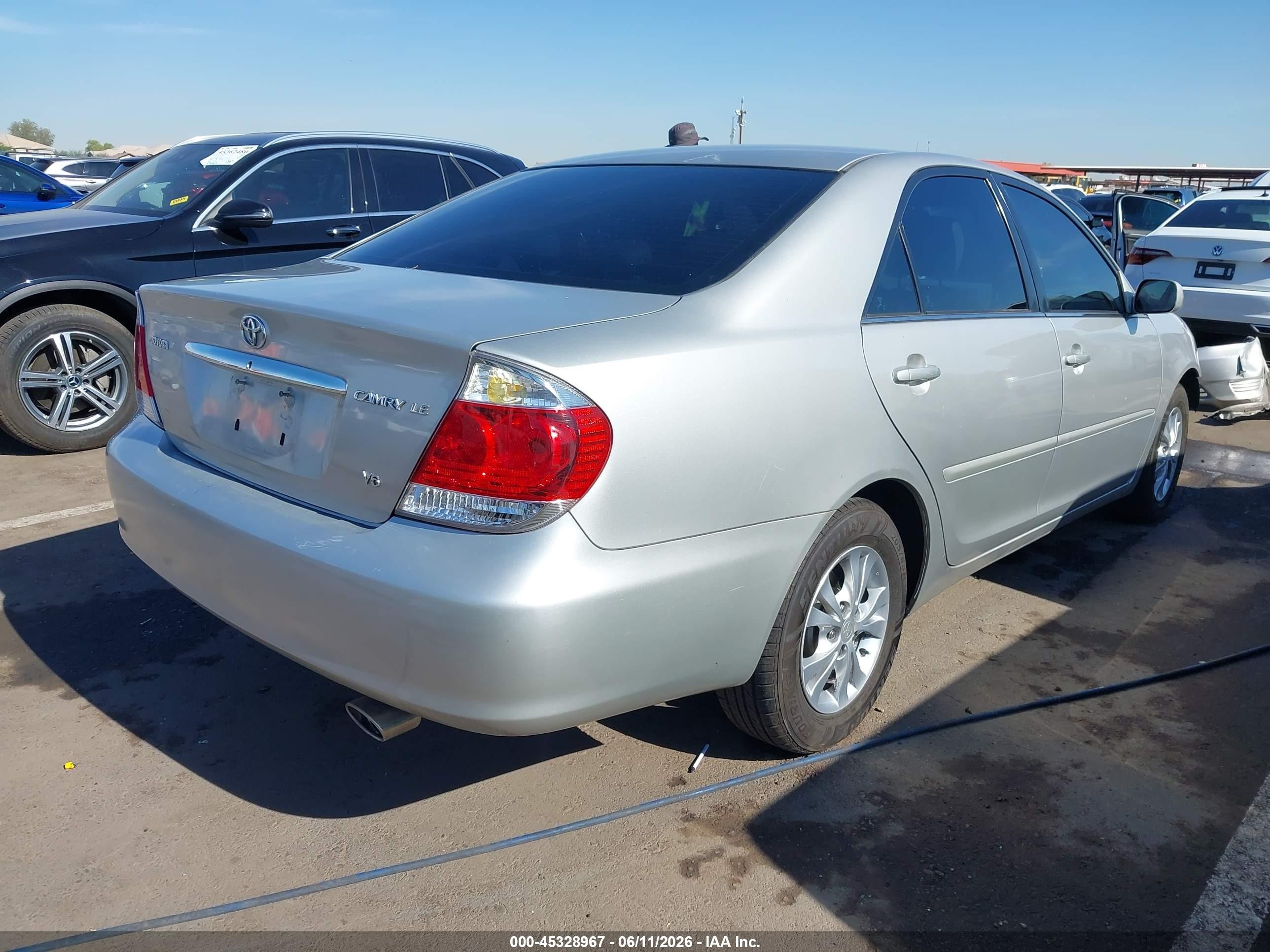 2005 Toyota Camry Le V6 Silver vin: 4T1BF32K45U613029