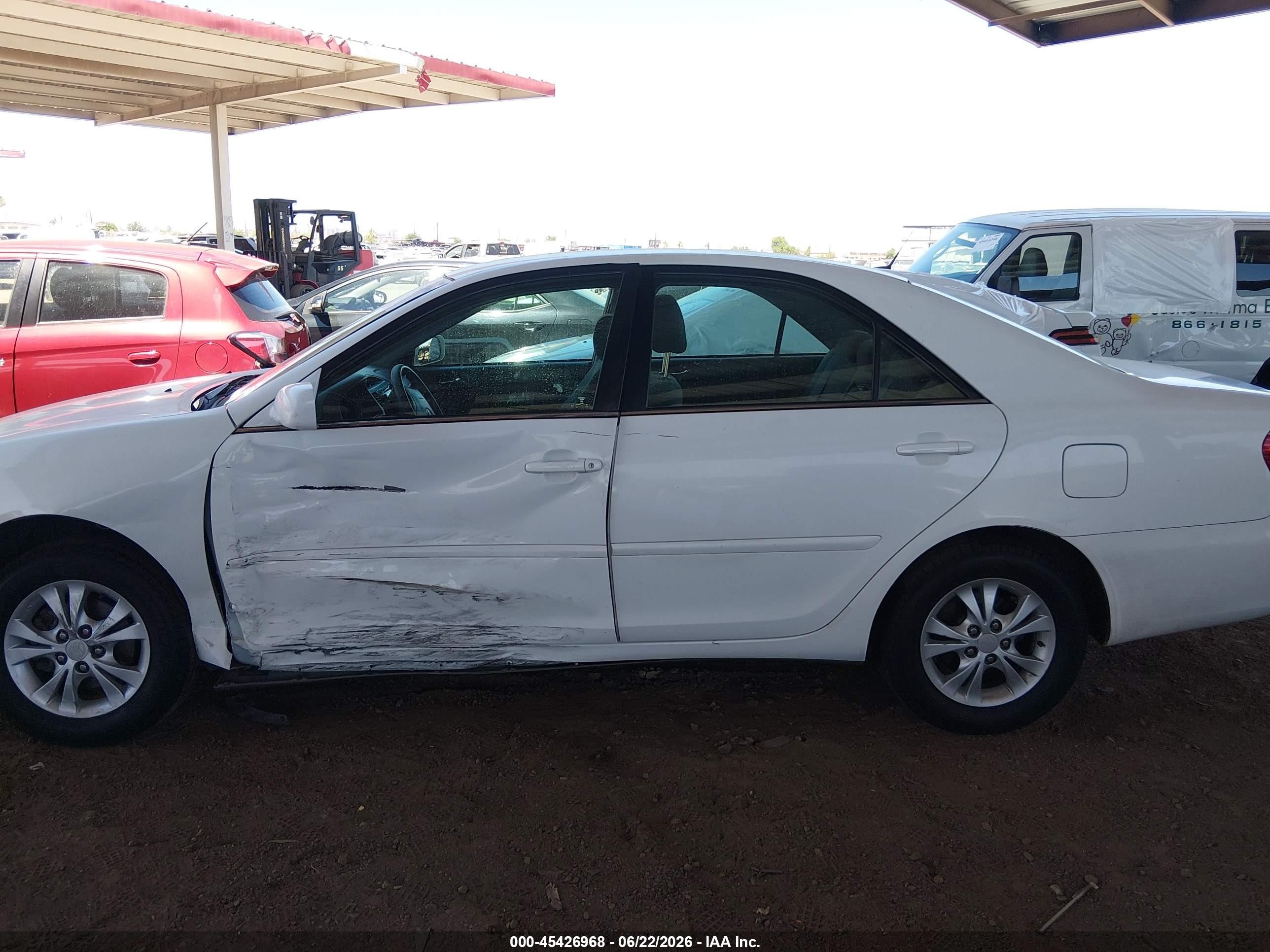 2006 Toyota Camry Le V6 White vin: 4T1BF32K46U622105
