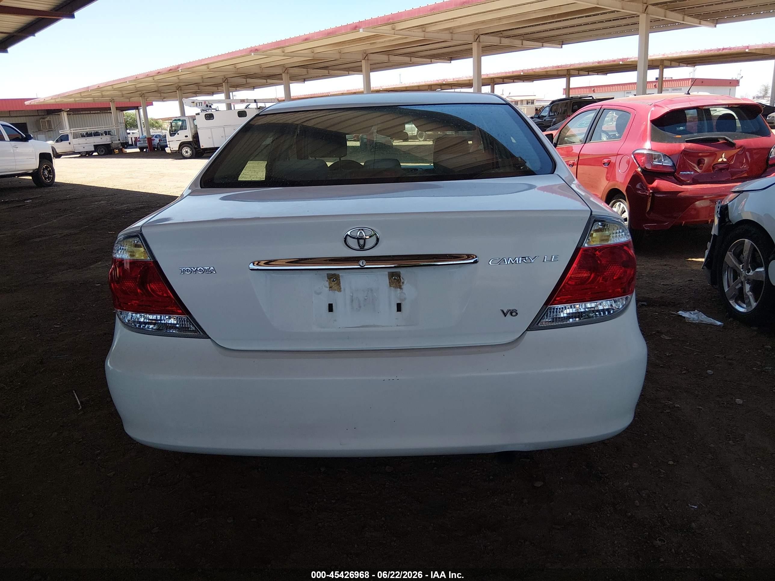 2006 Toyota Camry Le V6 White vin: 4T1BF32K46U622105