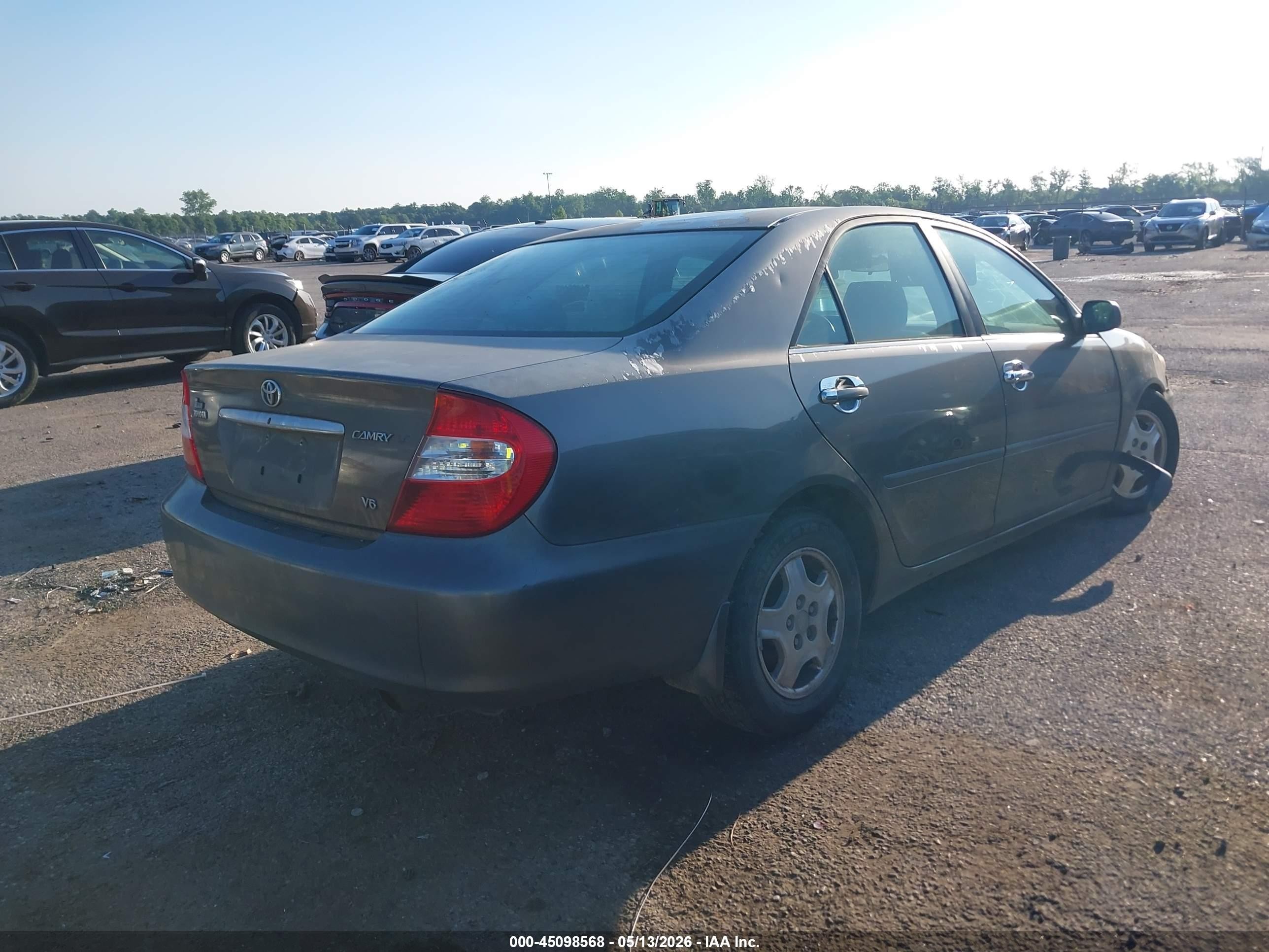 2002 Toyota Camry Le V6 Gray vin: 4T1BF32K52U517552