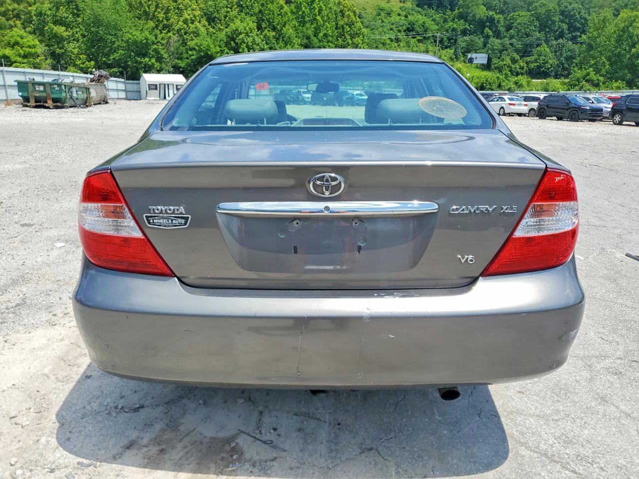 2002 Toyota Camry Xle V6 Gray vin: 4T1BF32K52U518829