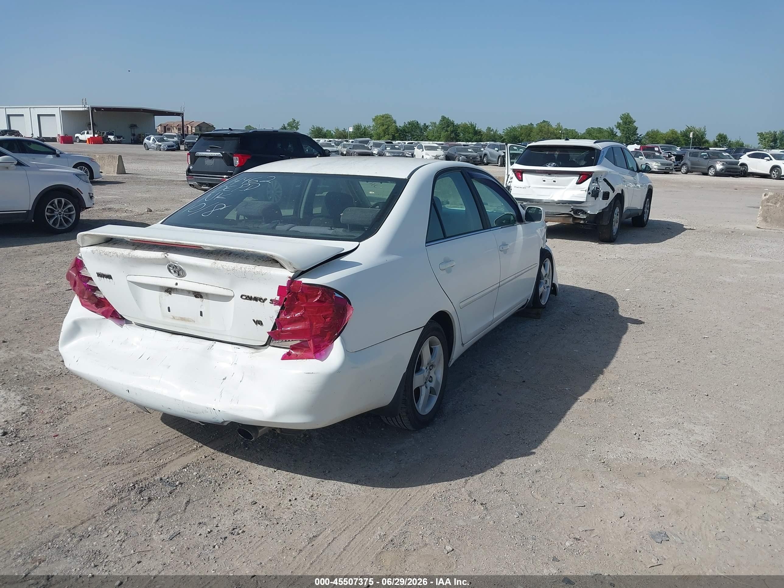 2003 Toyota Camry Se V6 White vin: 4T1BF32K53U038470